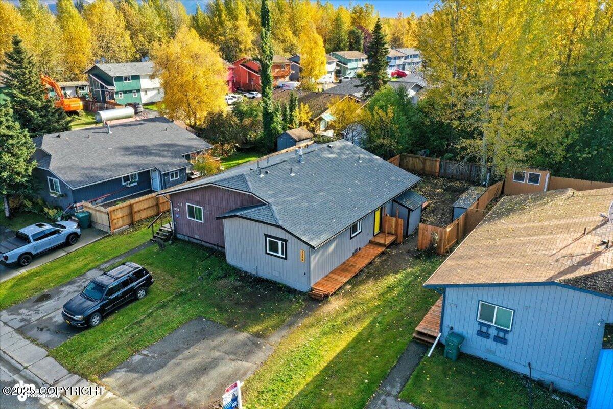 1250 Golden Berry Avenue