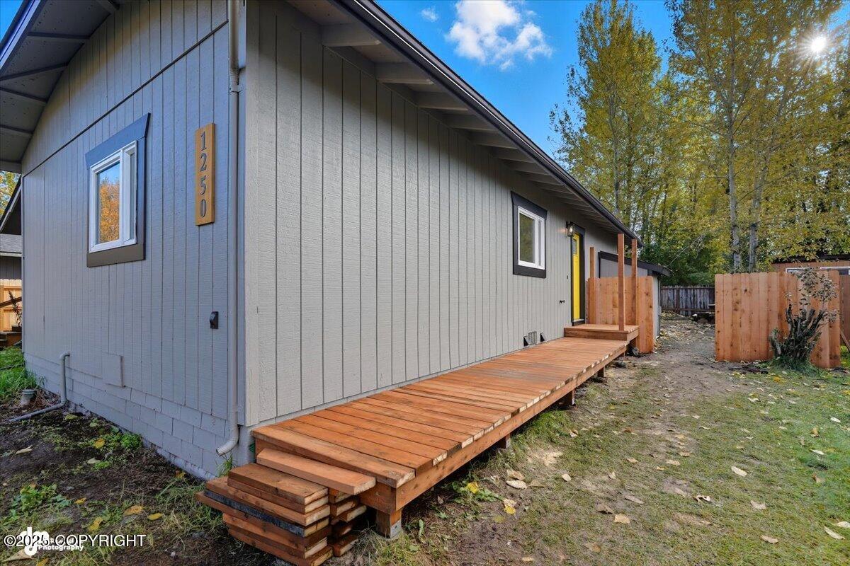 1250 Golden Berry Avenue