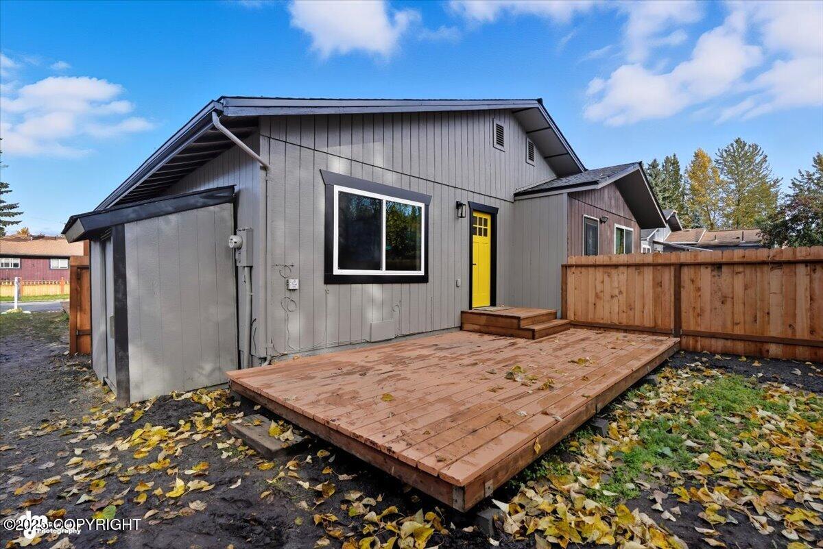 1250 Golden Berry Avenue