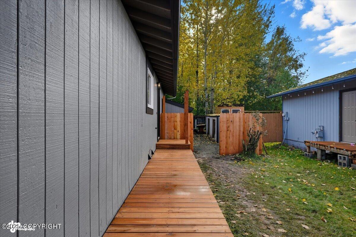 1250 Golden Berry Avenue