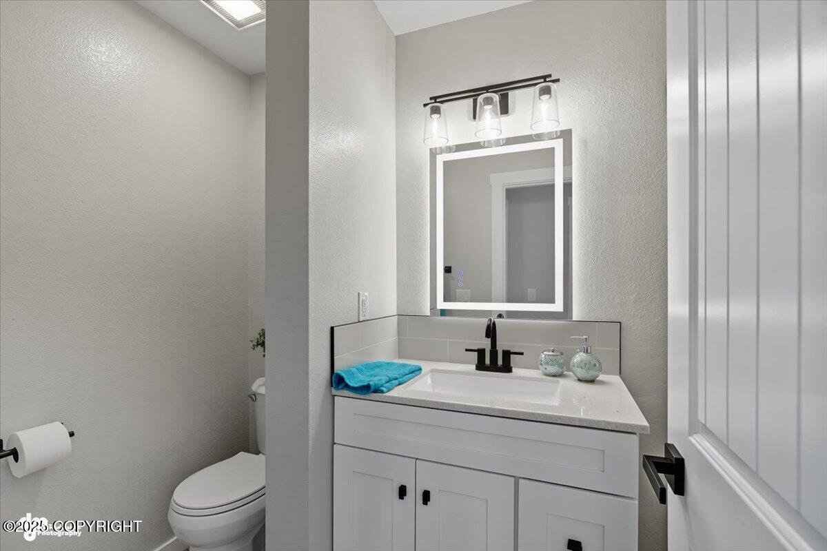 1250 Golden Berry Avenue