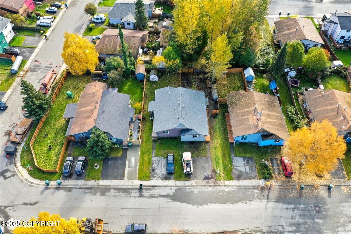 1250 Golden Berry Avenue