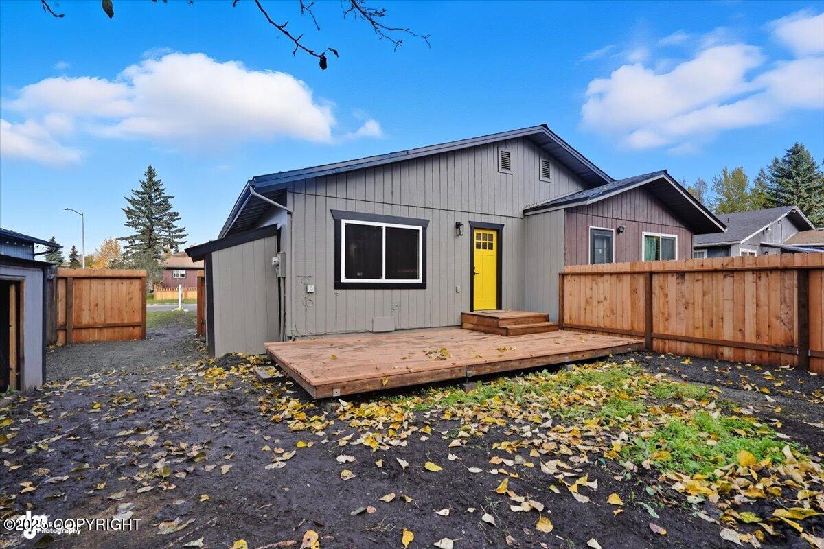 1250 Golden Berry Avenue