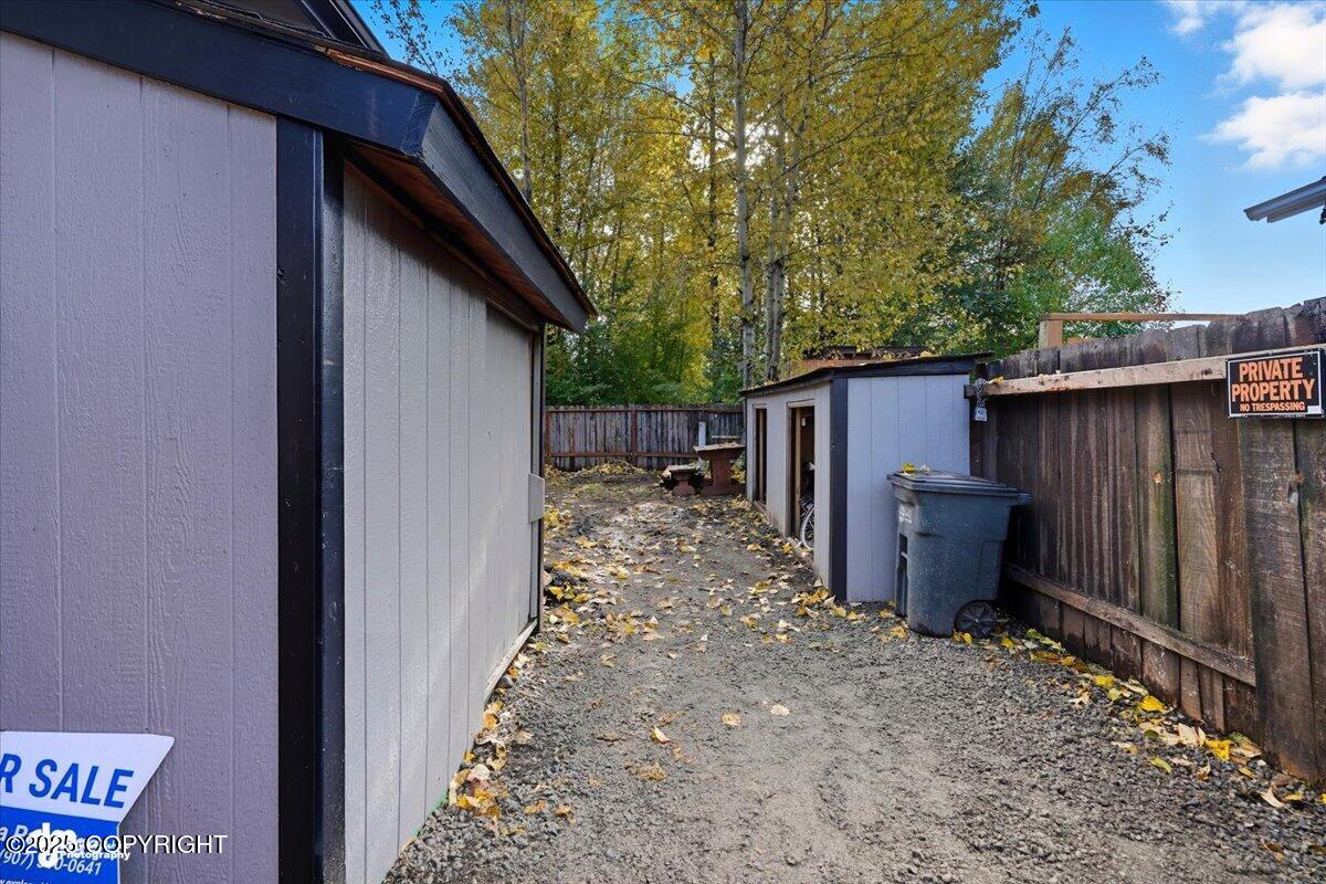 1250 Golden Berry Avenue