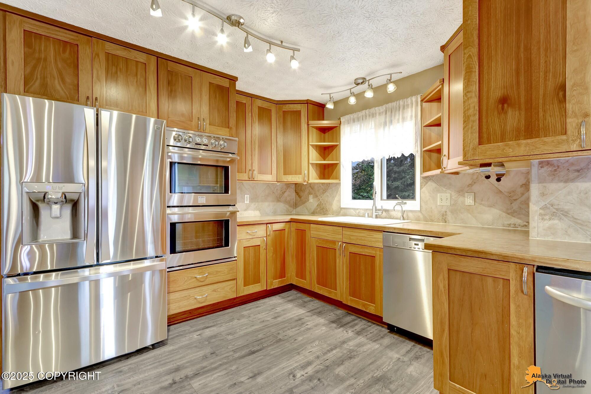 12531 Freitag Circle