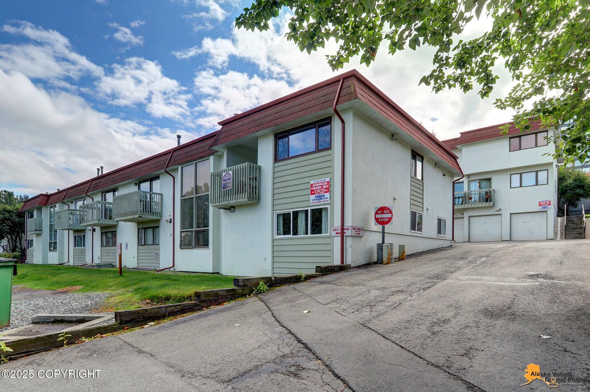 400 E 24th Avenue # 4