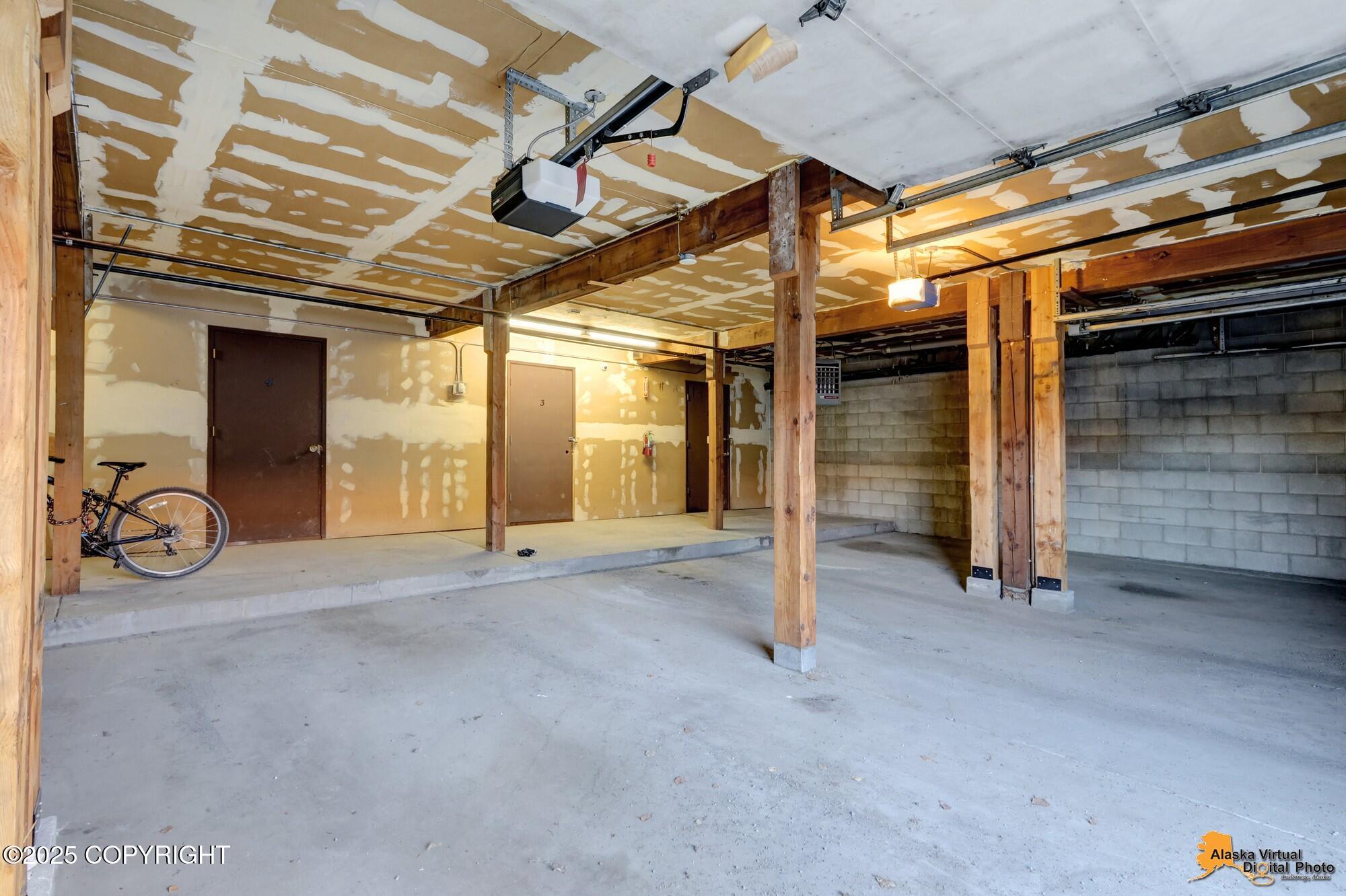 400 E 24th Avenue # 4