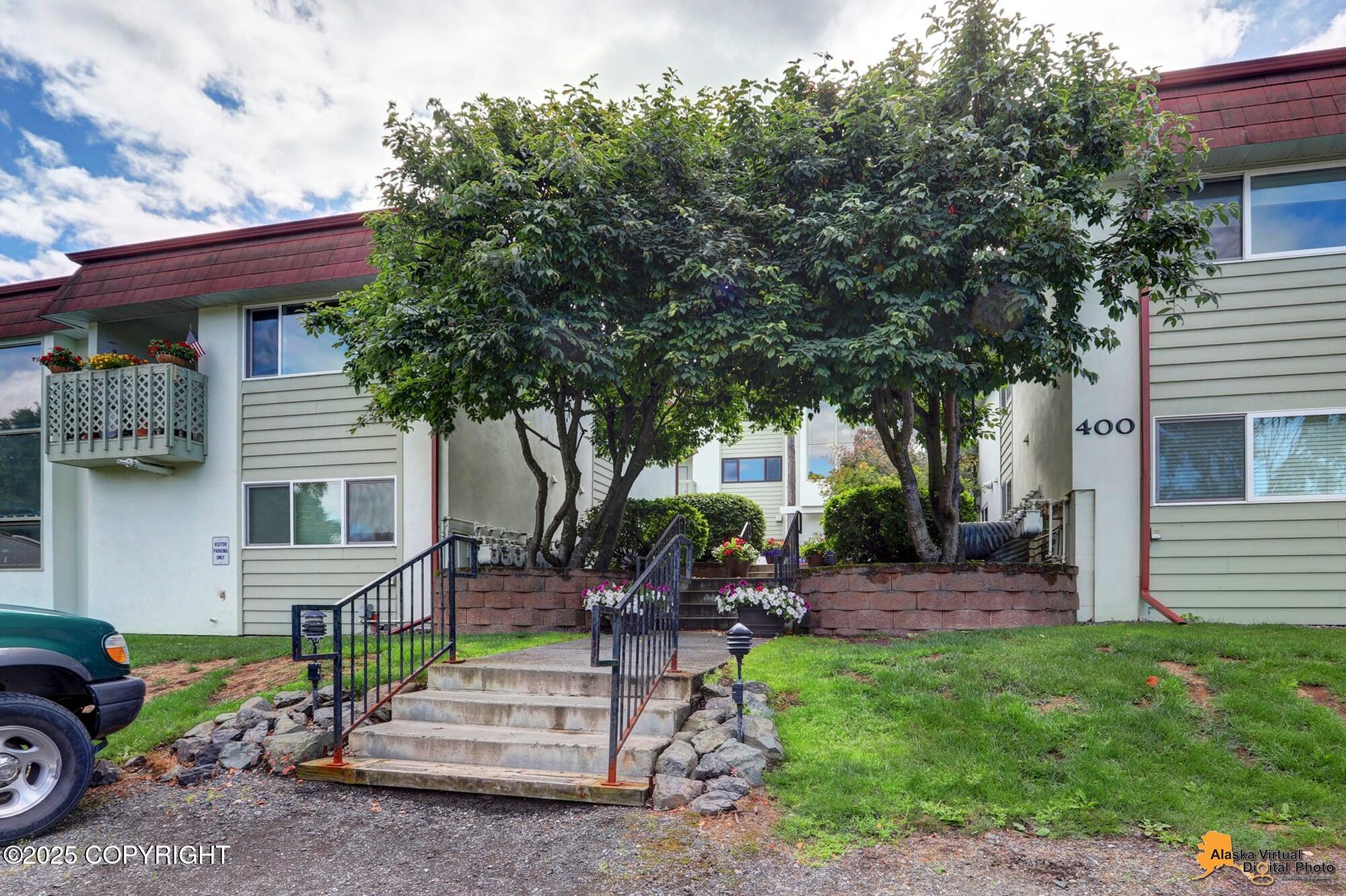 400 E 24th Avenue # 4