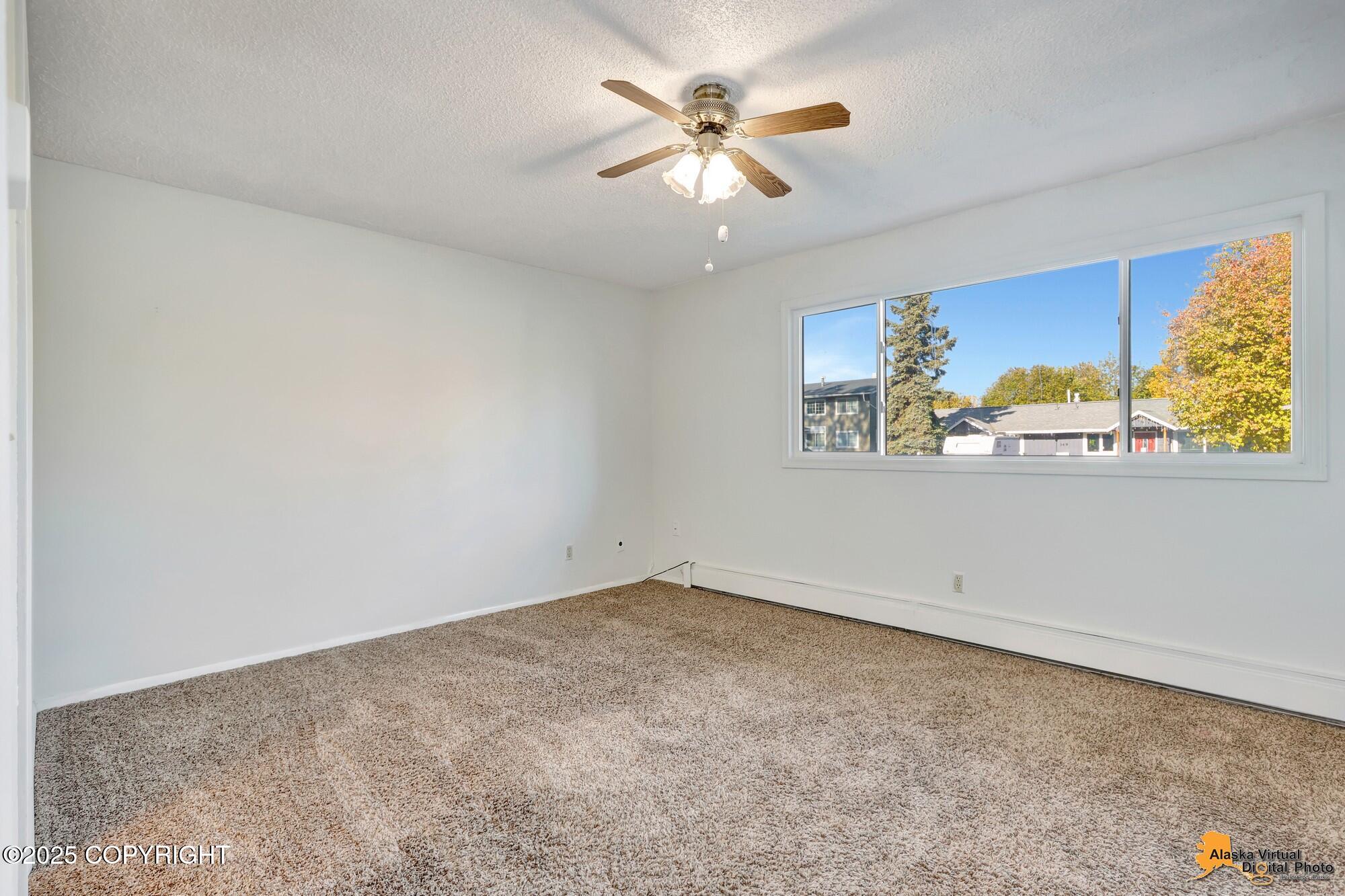 400 E 24th Avenue # 4