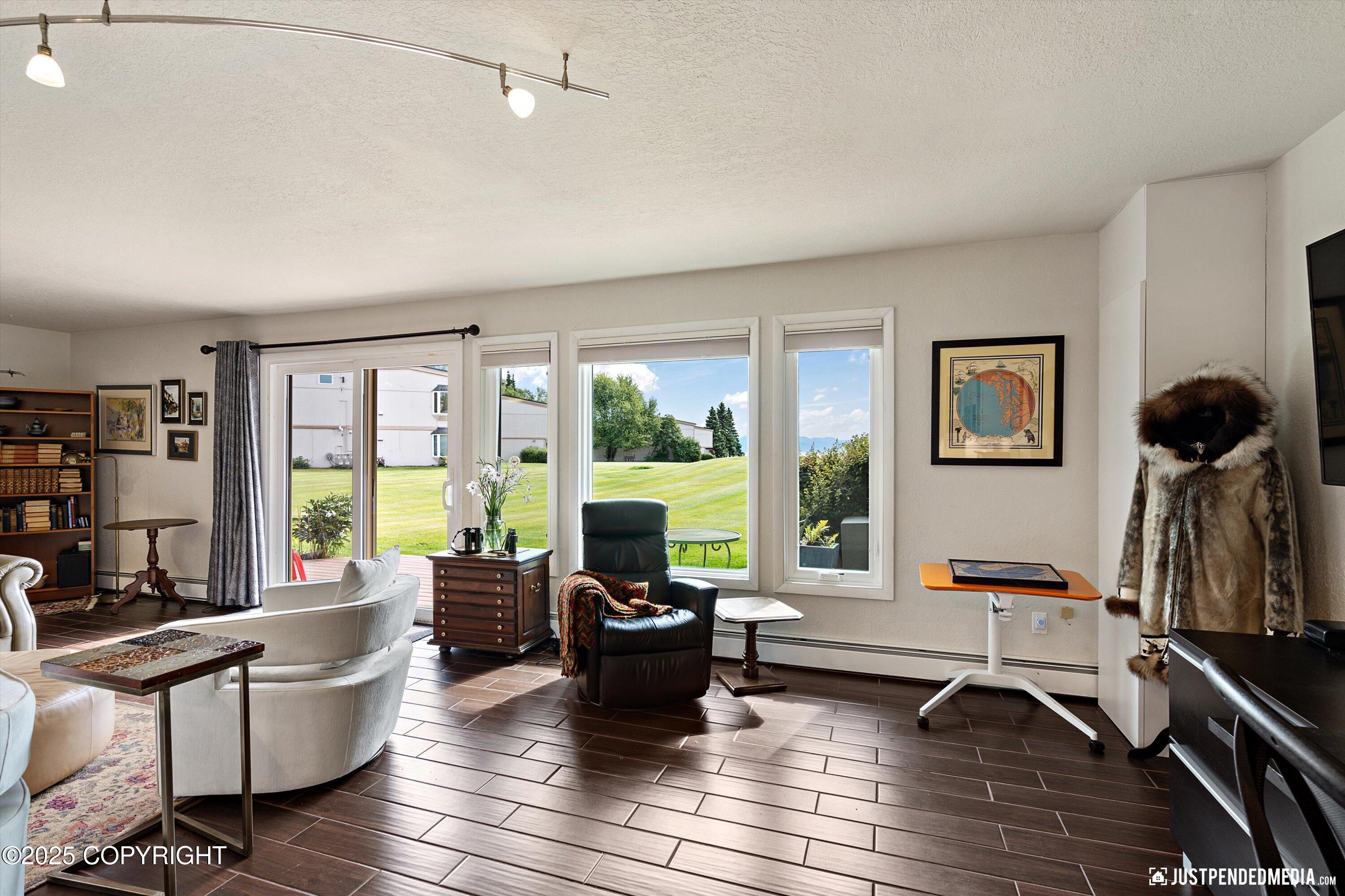 5404 W Dimond Boulevard # A4