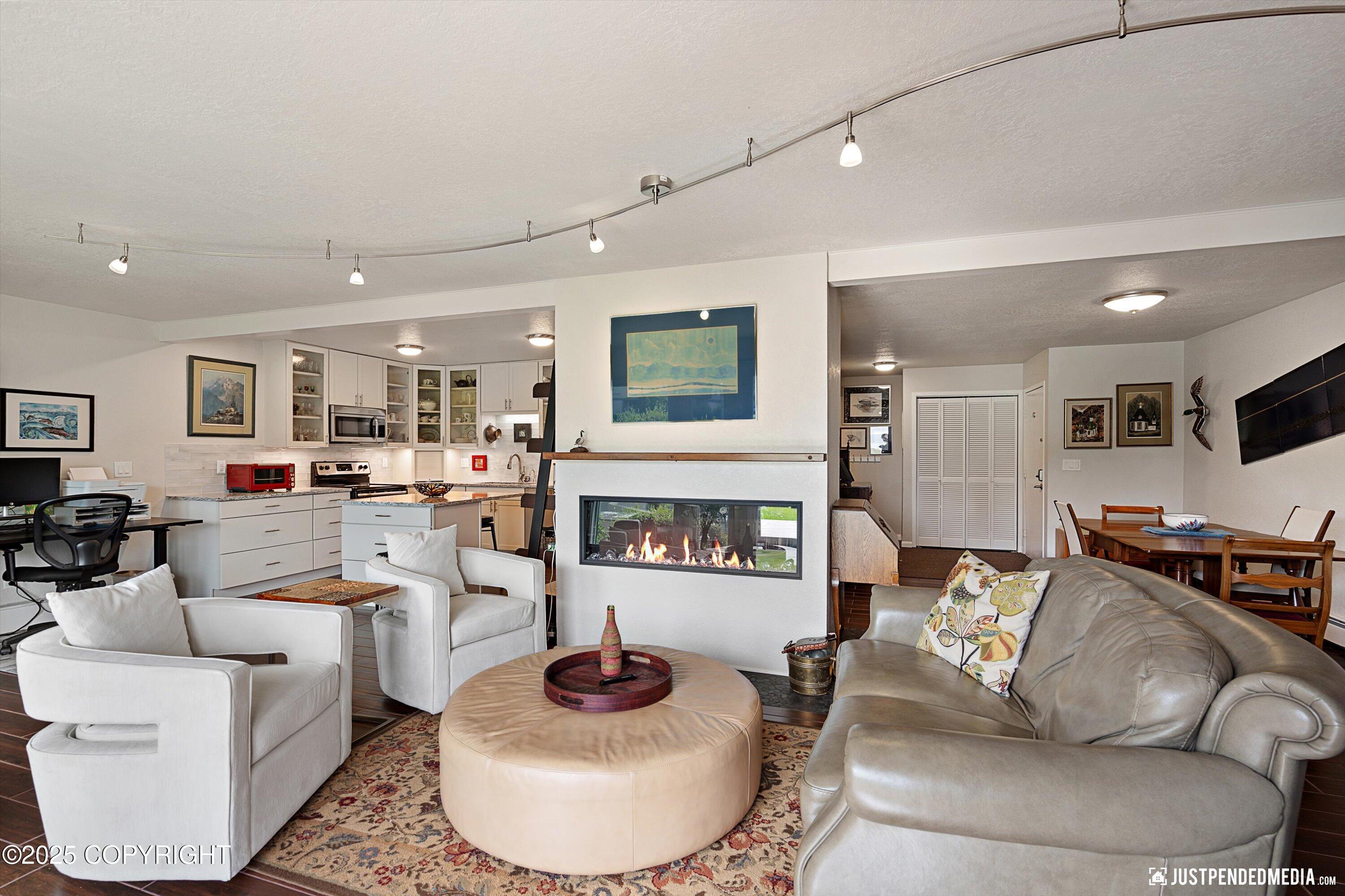 5404 W Dimond Boulevard # A4