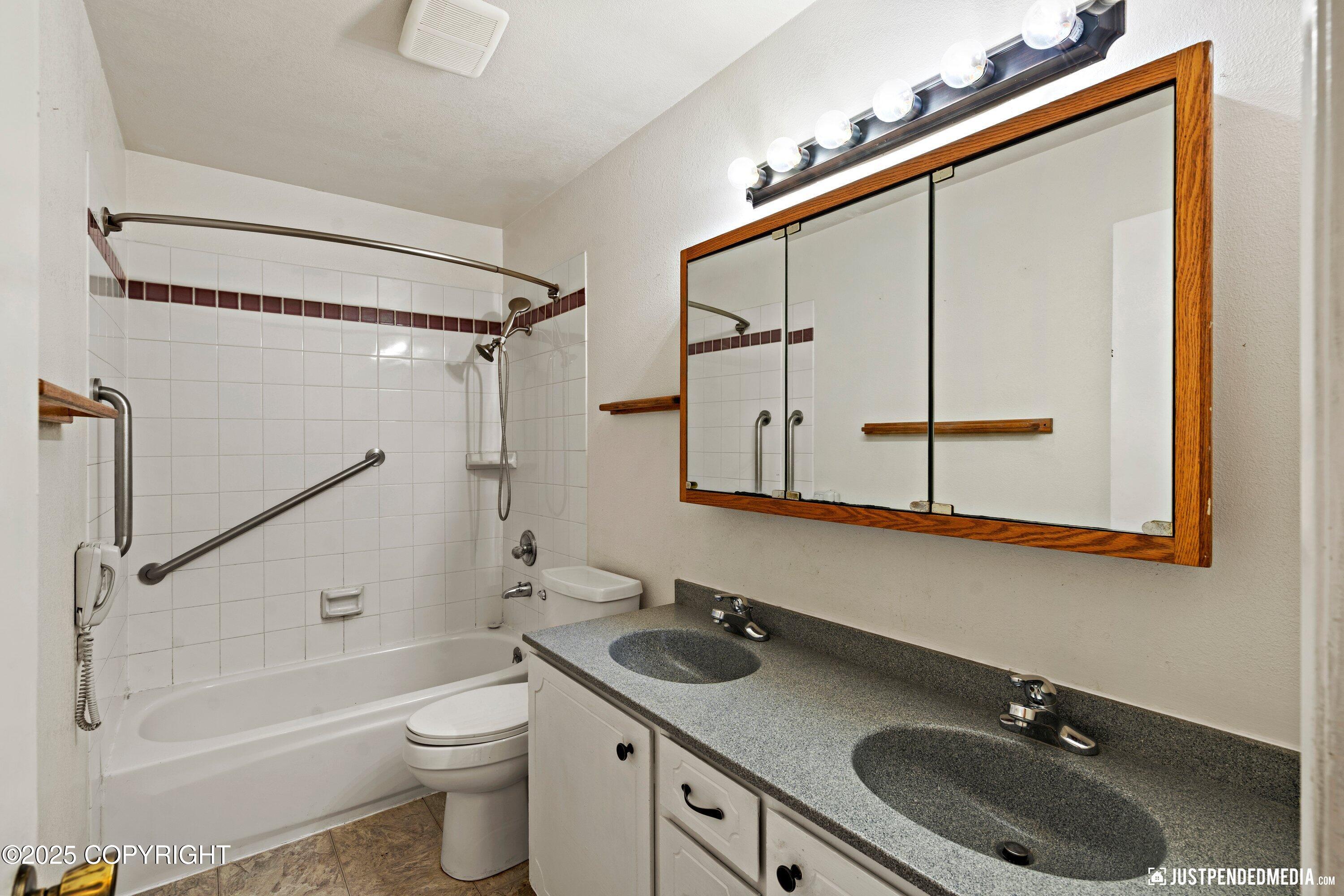 13100 Ridgeview Drive