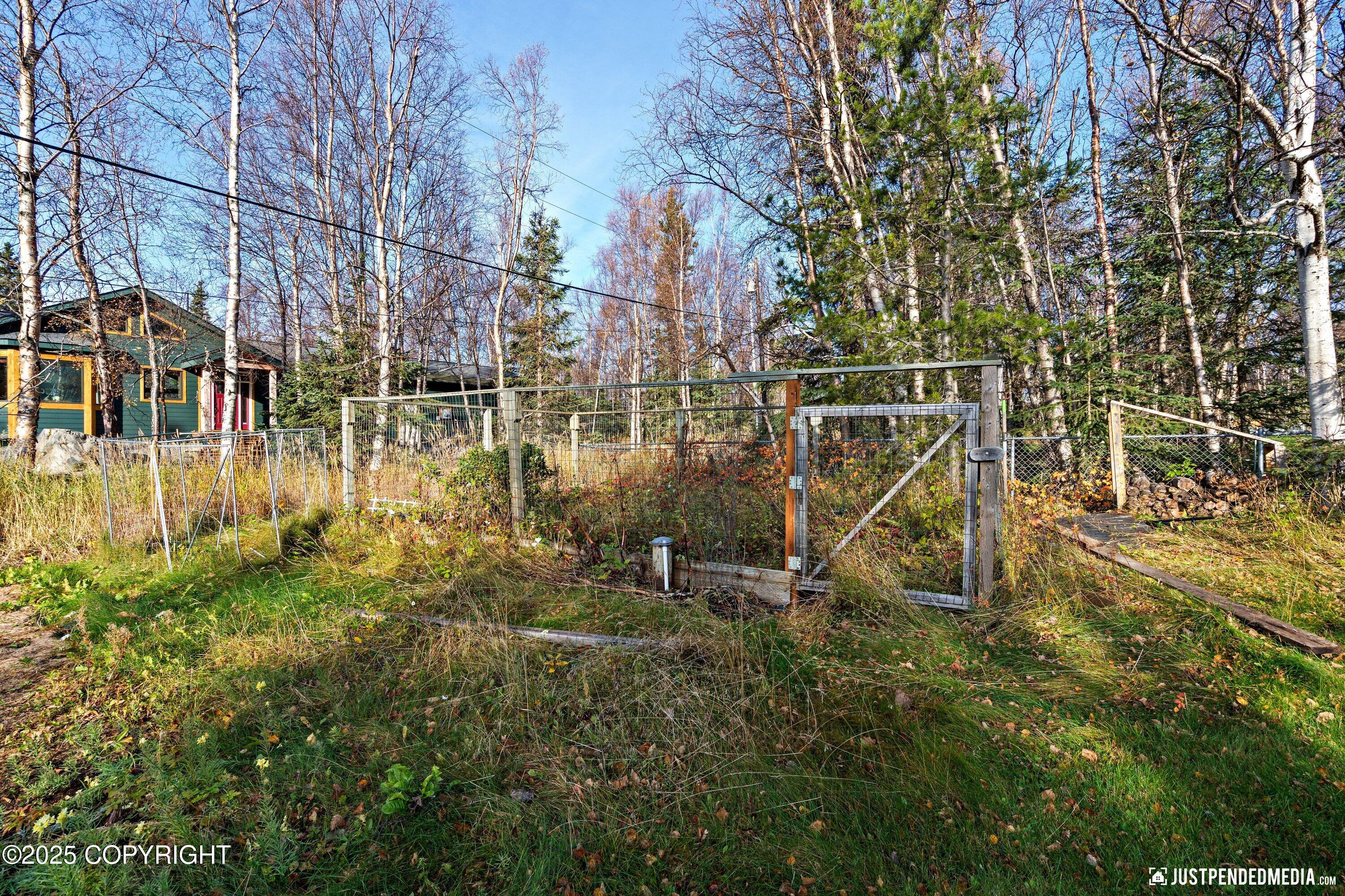 13100 Ridgeview Drive