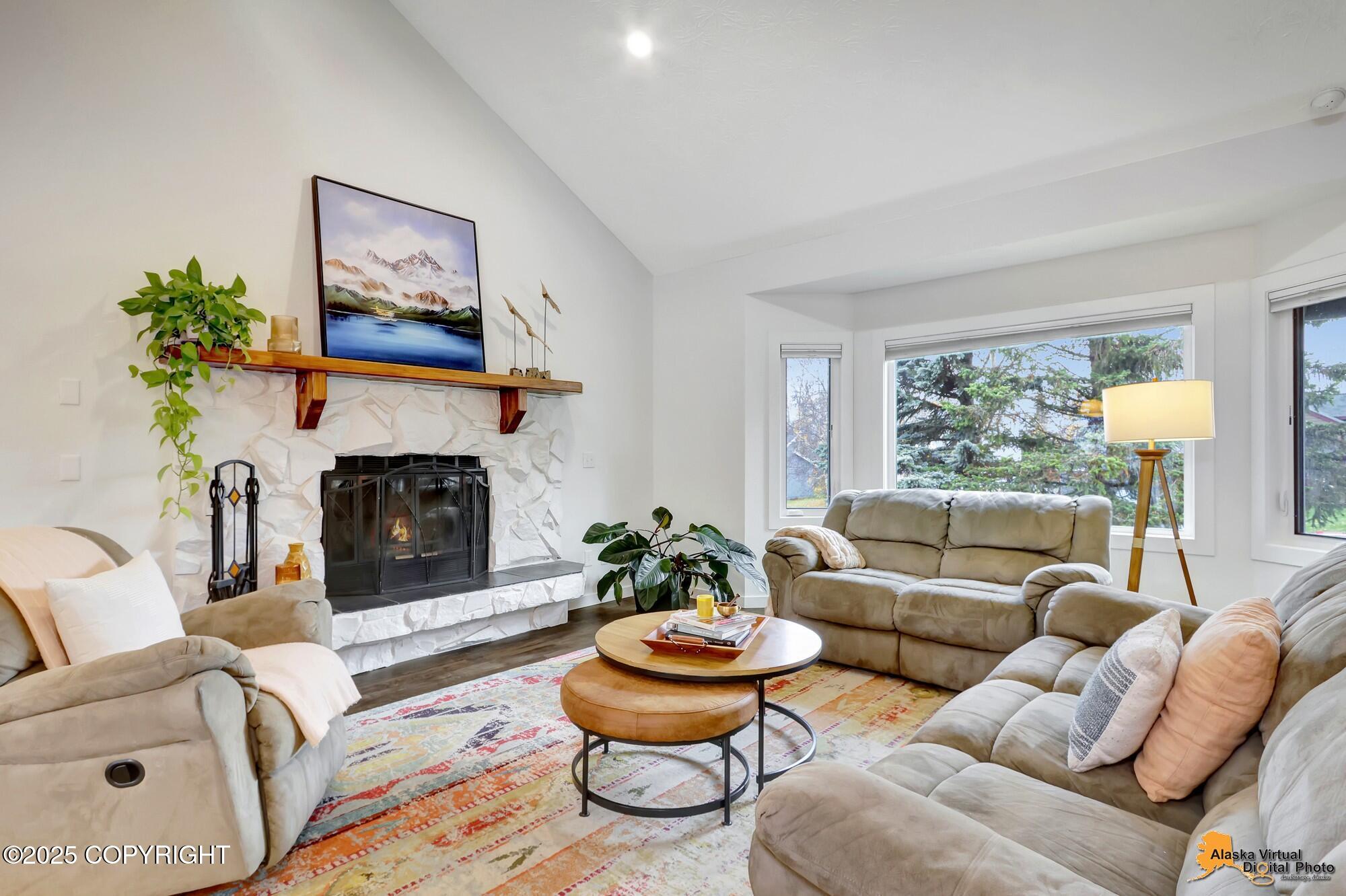 2510 Laird Circle