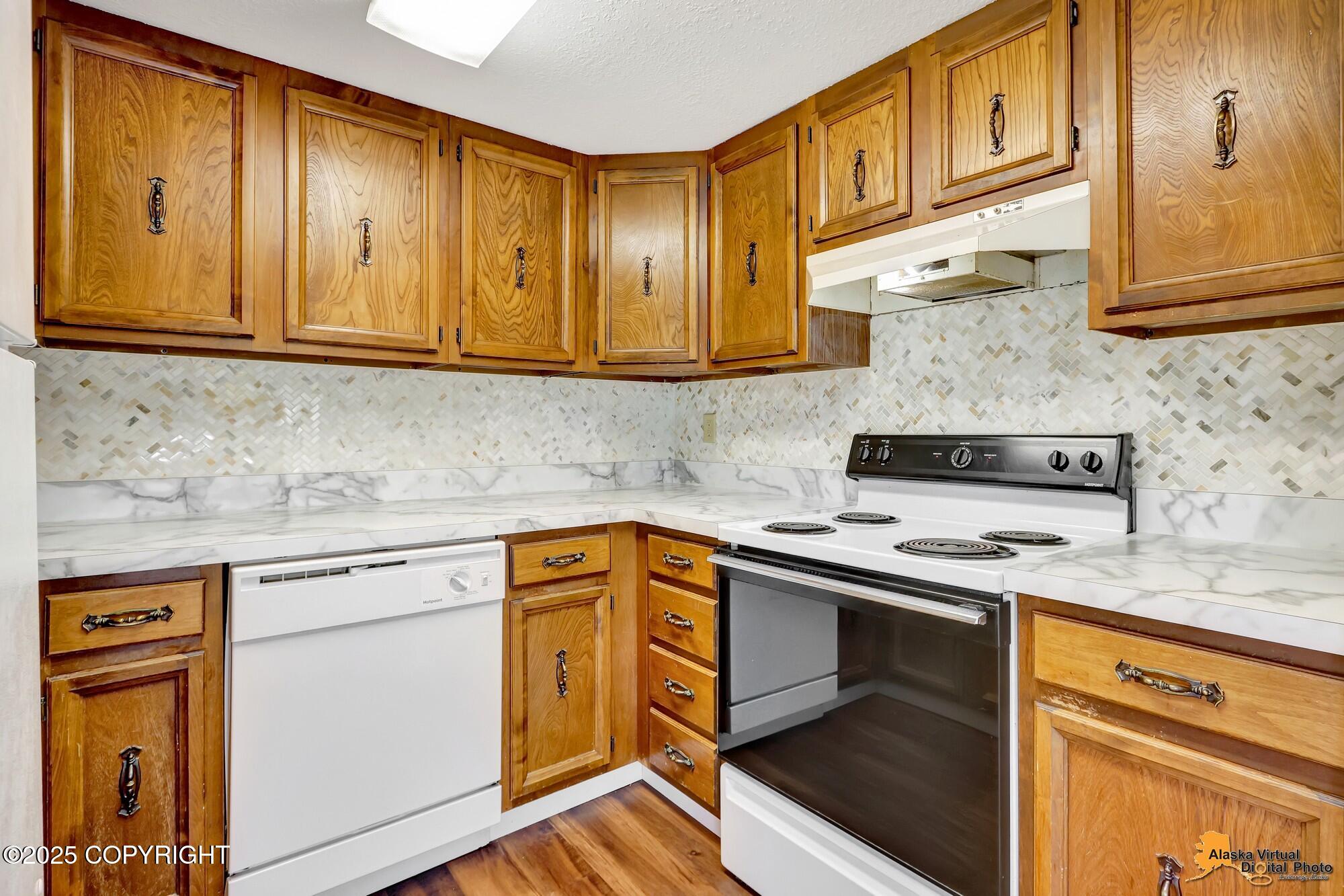 6631 Weimer Drive # F Unit: #F