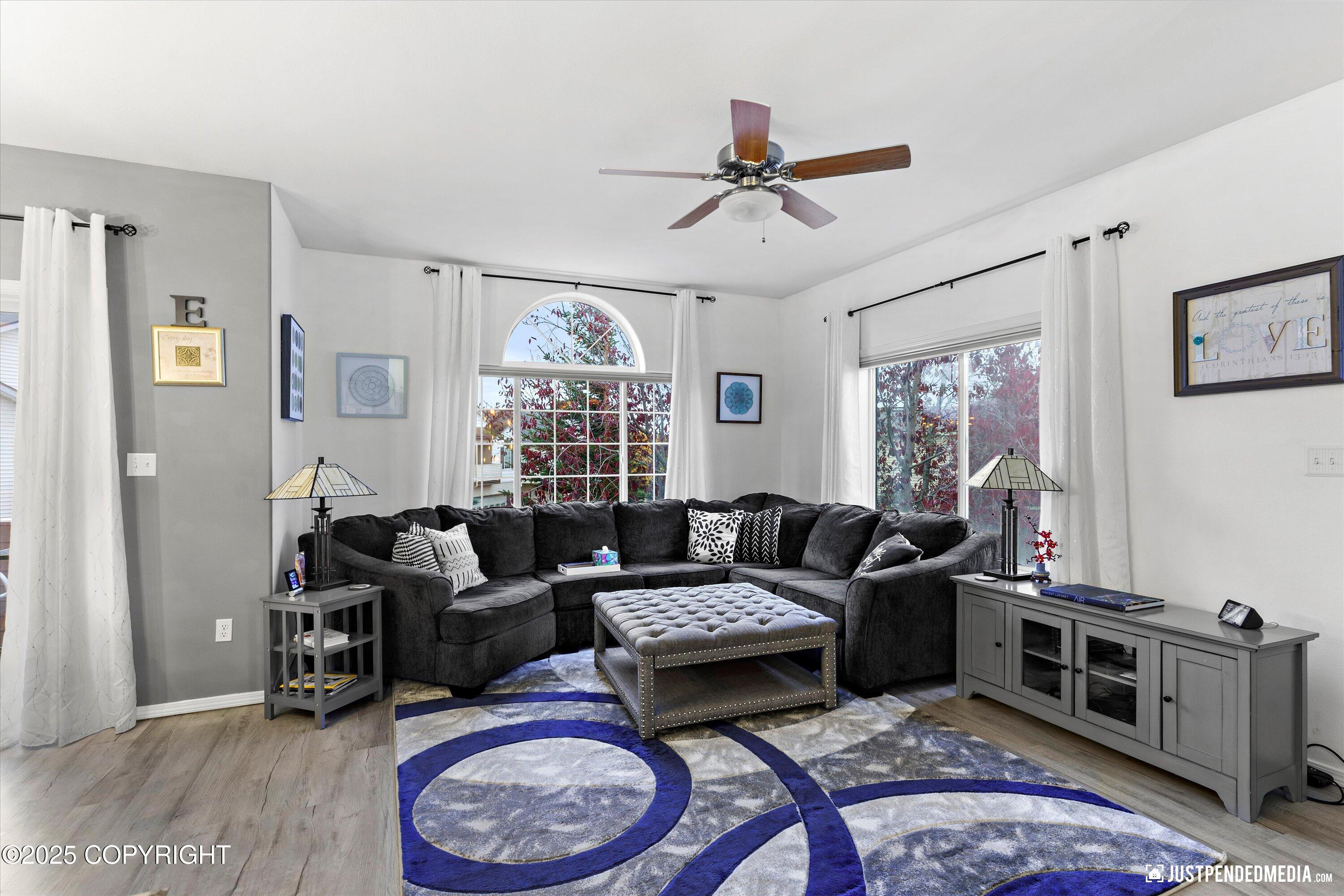 2935 Seclusion Cove Drive