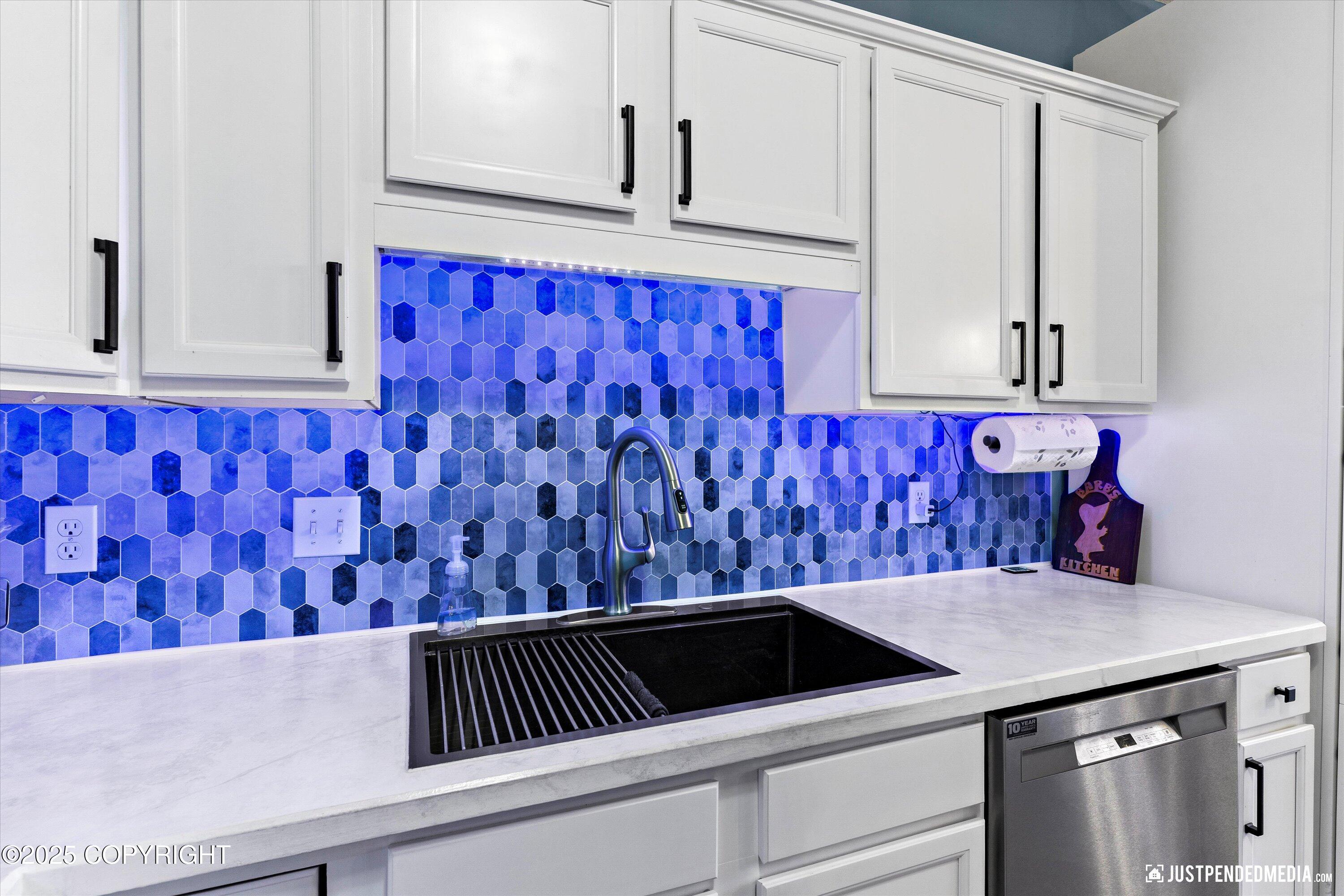 2935 Seclusion Cove Drive