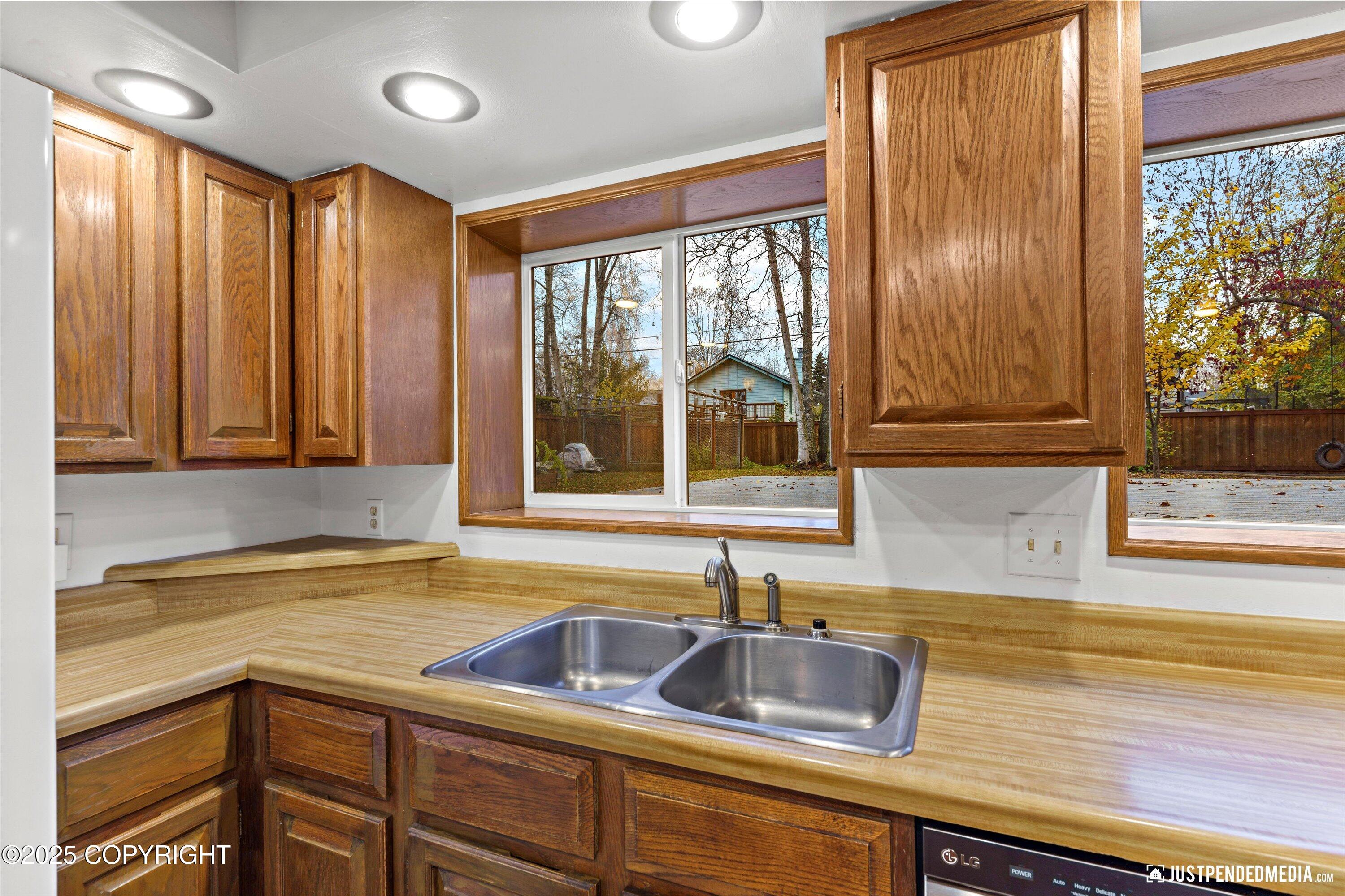 2820 Wiley Post Avenue