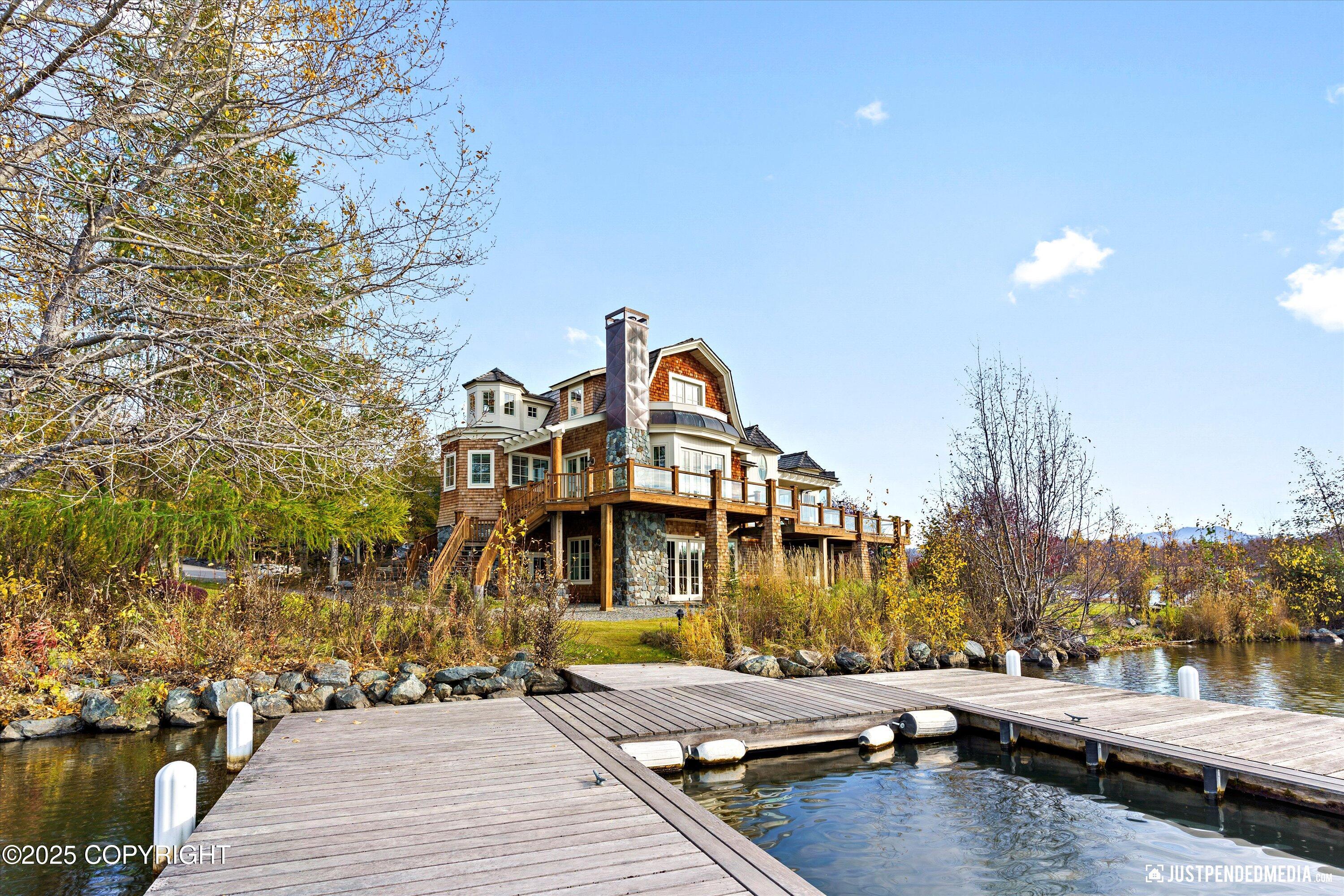 3806 North Point Circle