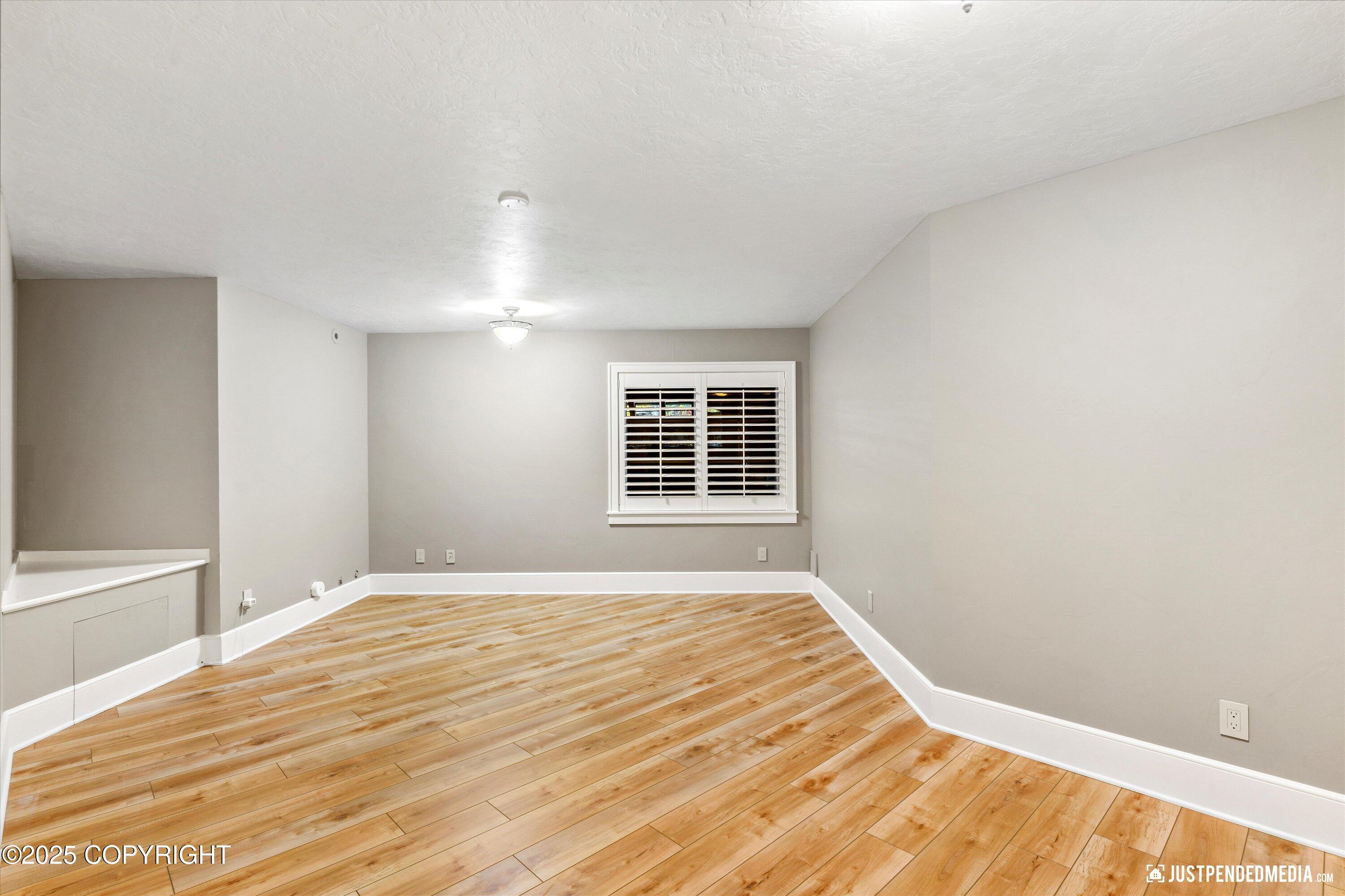 3806 North Point Circle