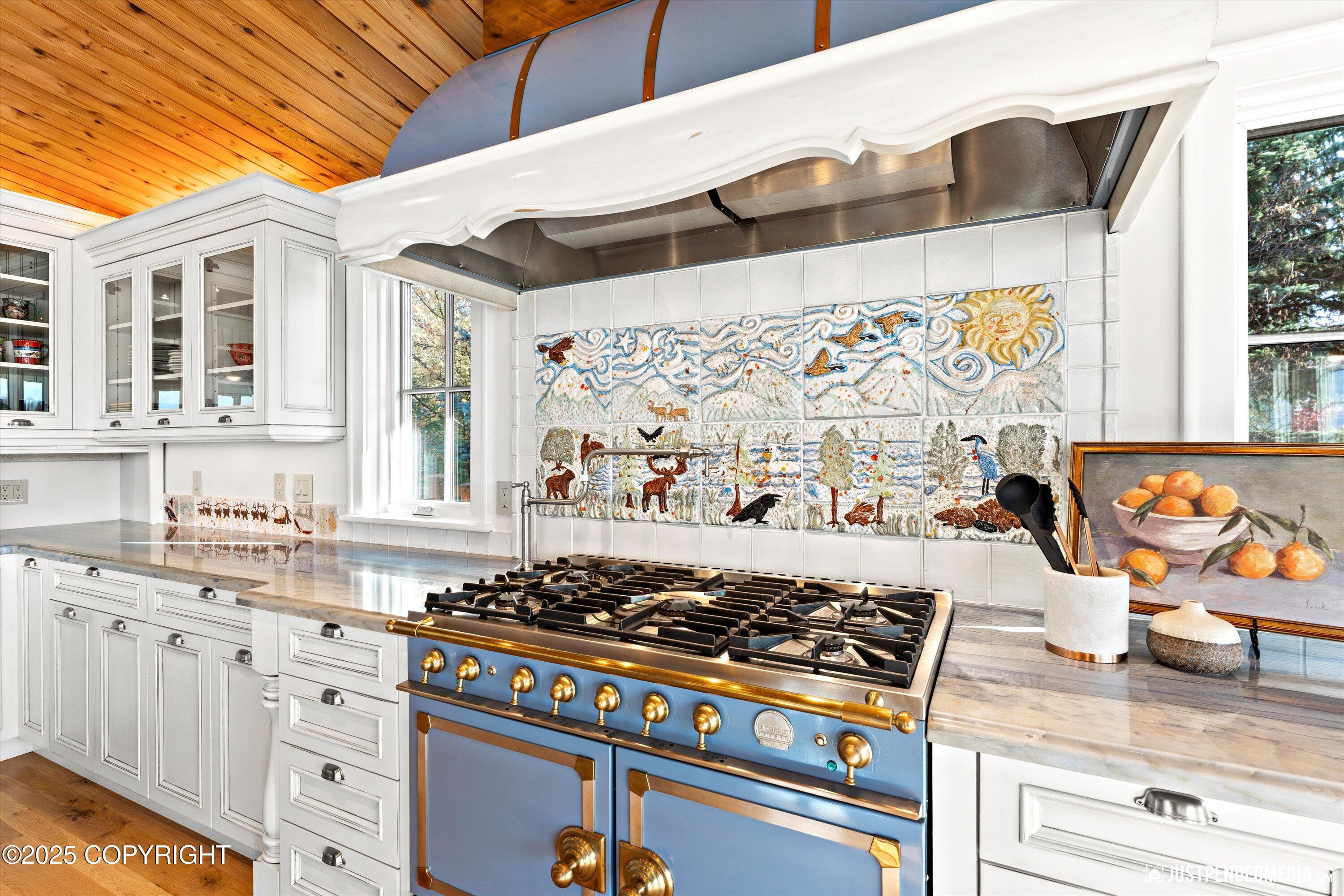 3806 North Point Circle