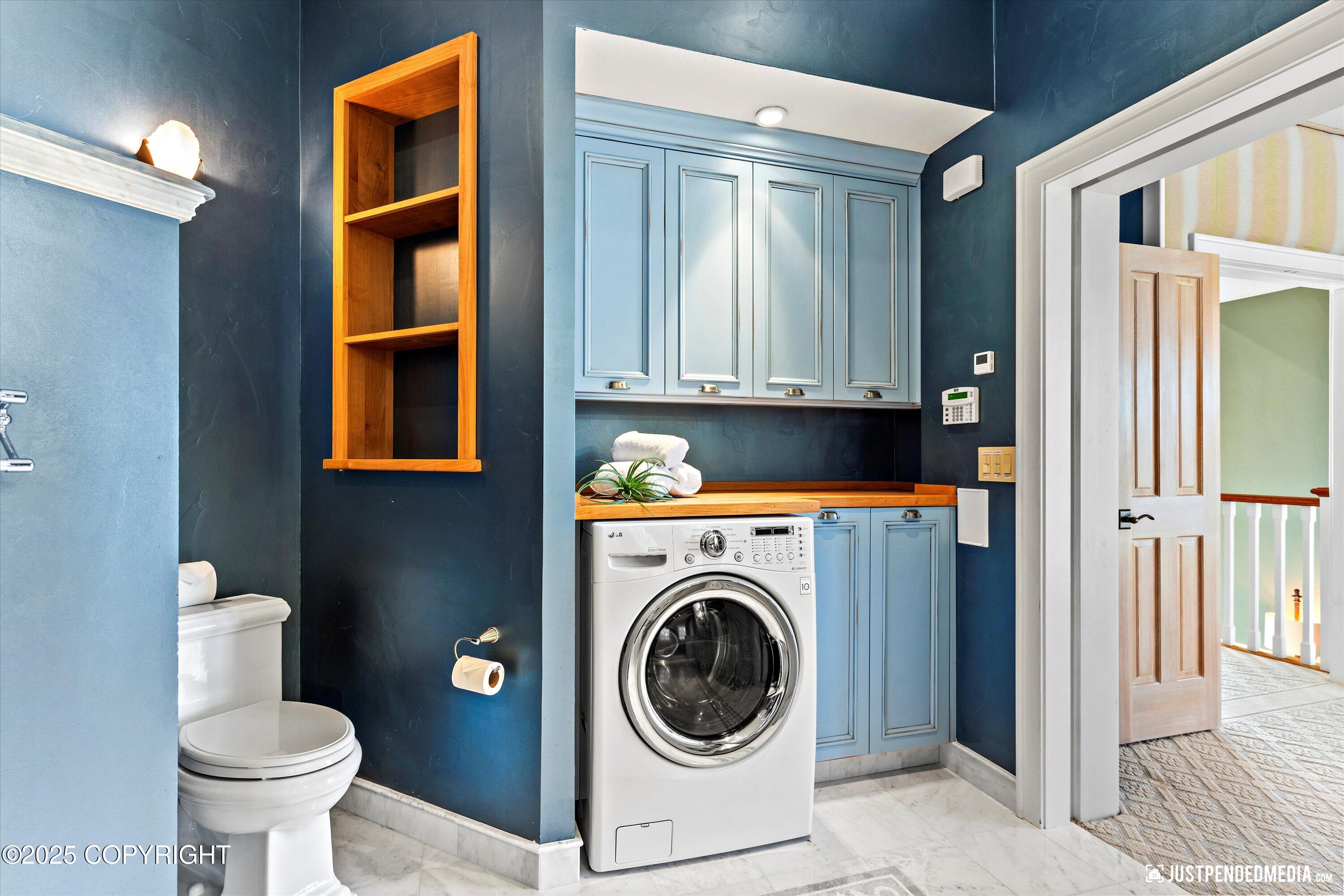 3806 North Point Circle