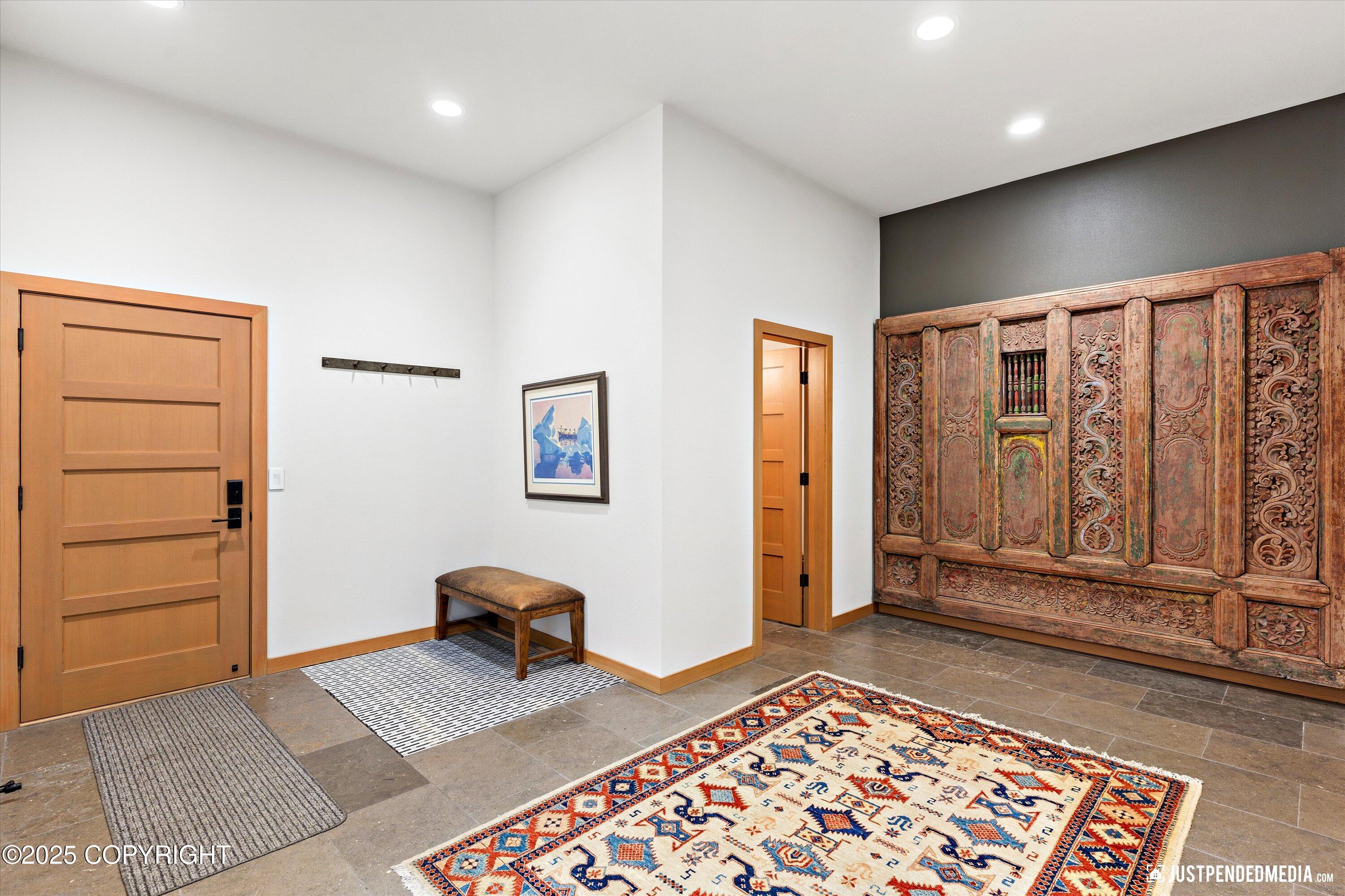 10400 Blackwolf Circle, Anchorage