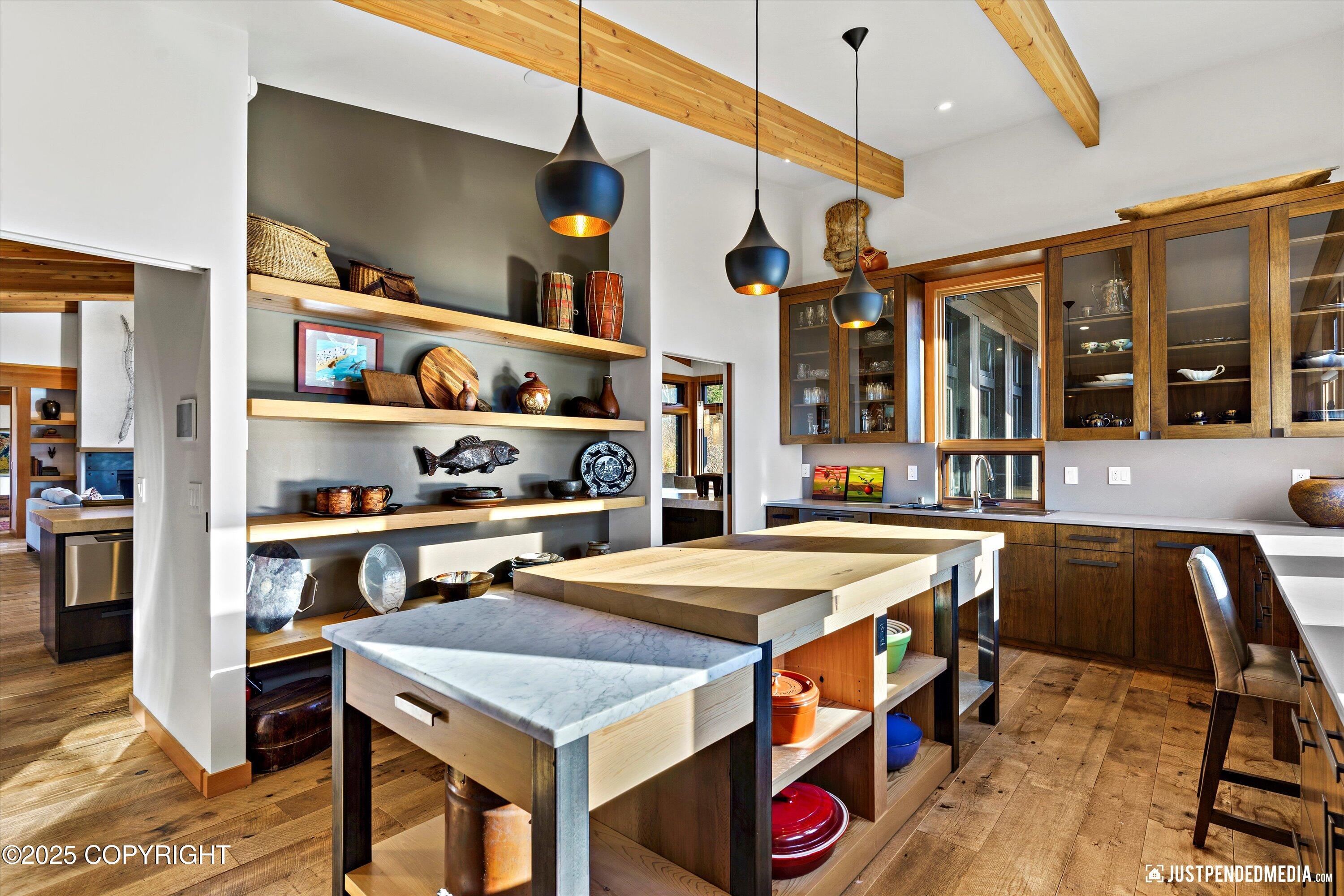 10400 Blackwolf Circle, Anchorage