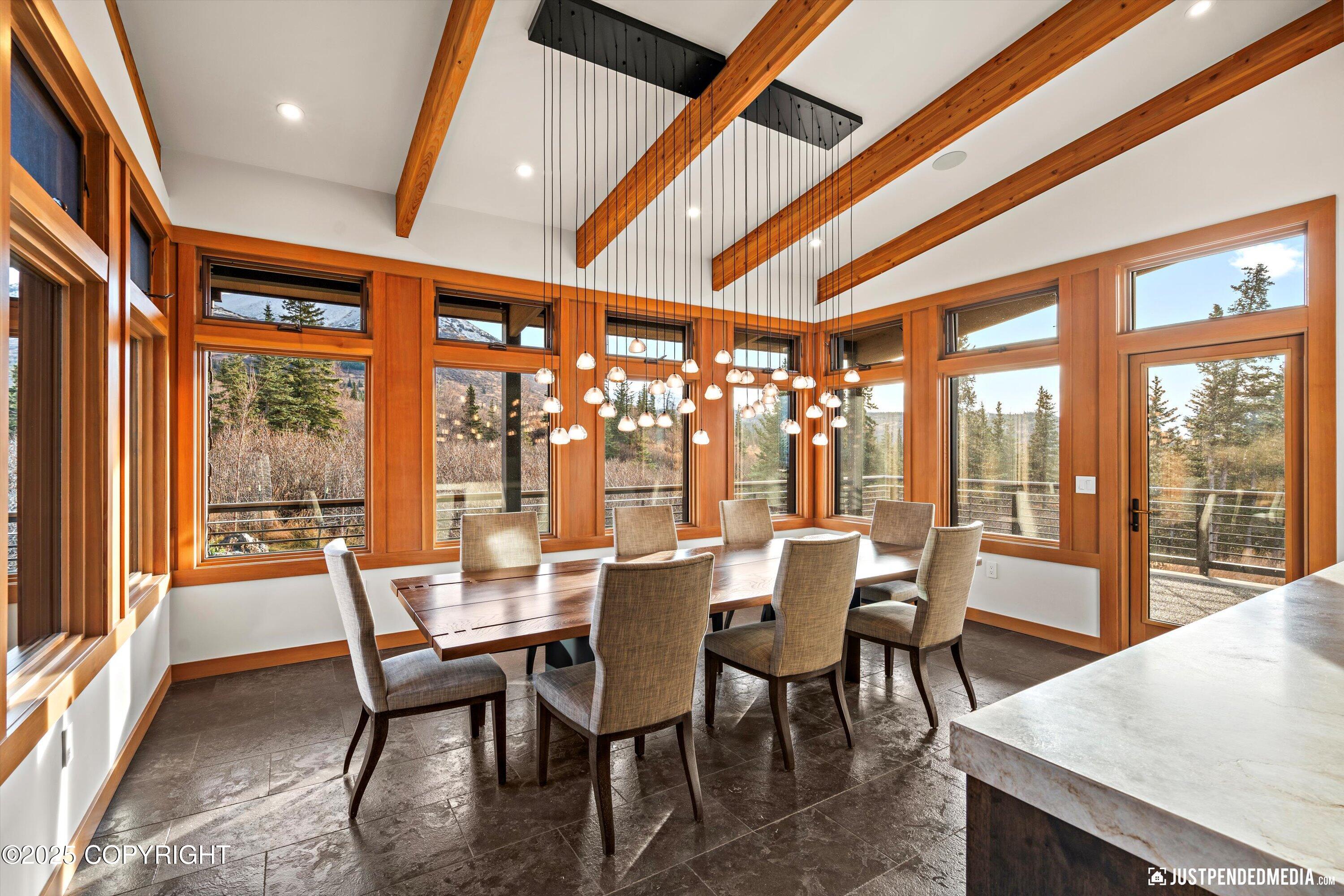 10400 Blackwolf Circle, Anchorage