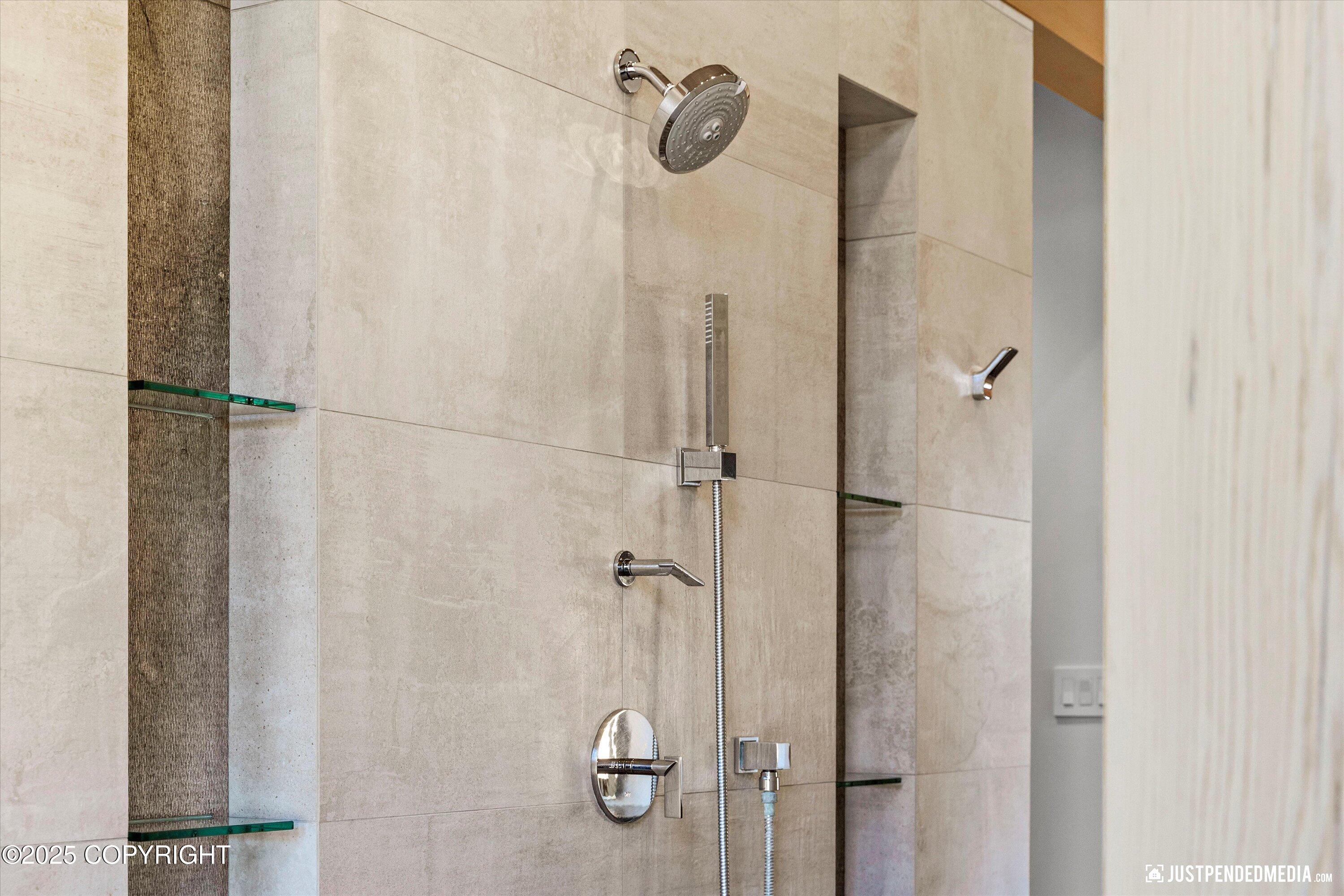 10400 Blackwolf Circle, Anchorage