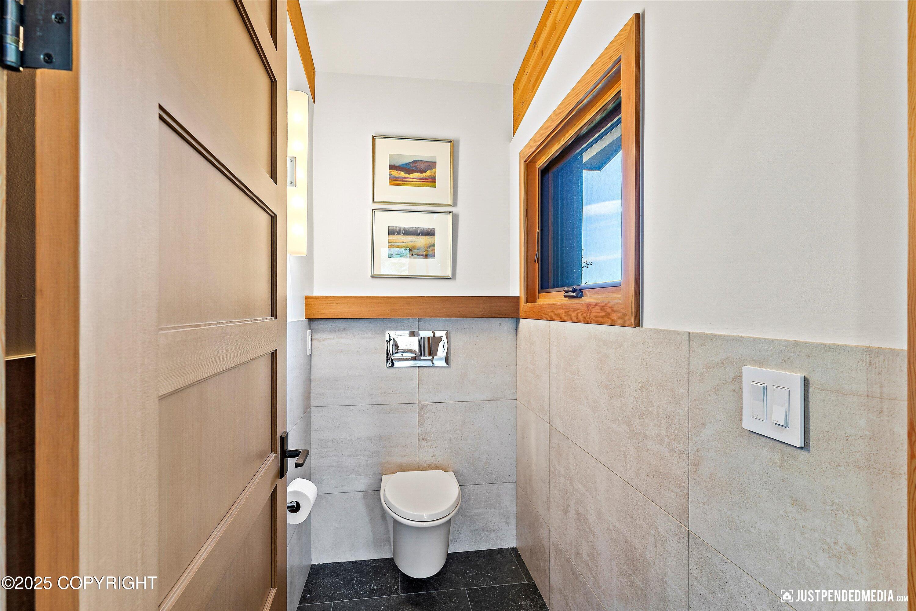 10400 Blackwolf Circle, Anchorage