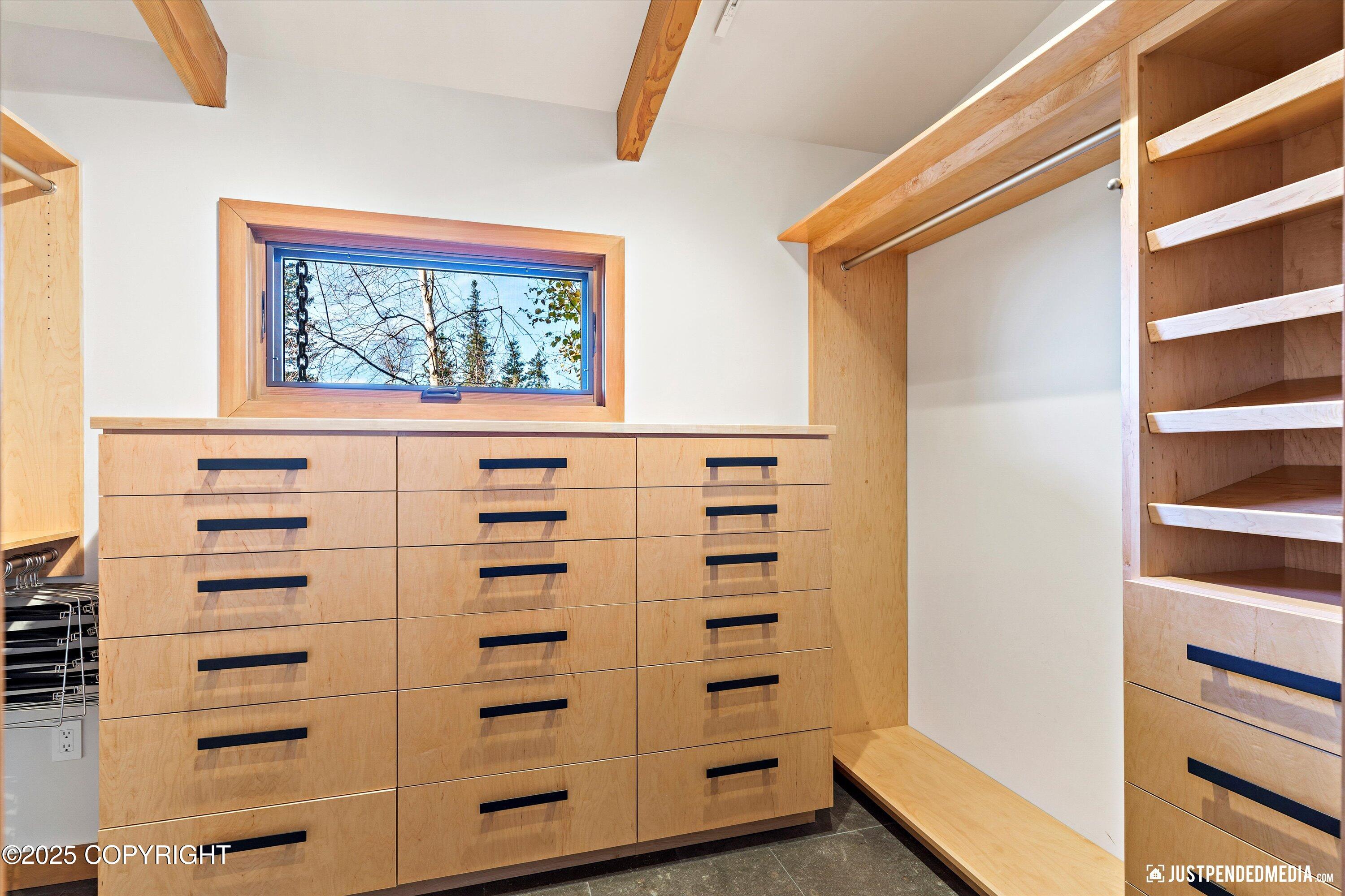 10400 Blackwolf Circle, Anchorage