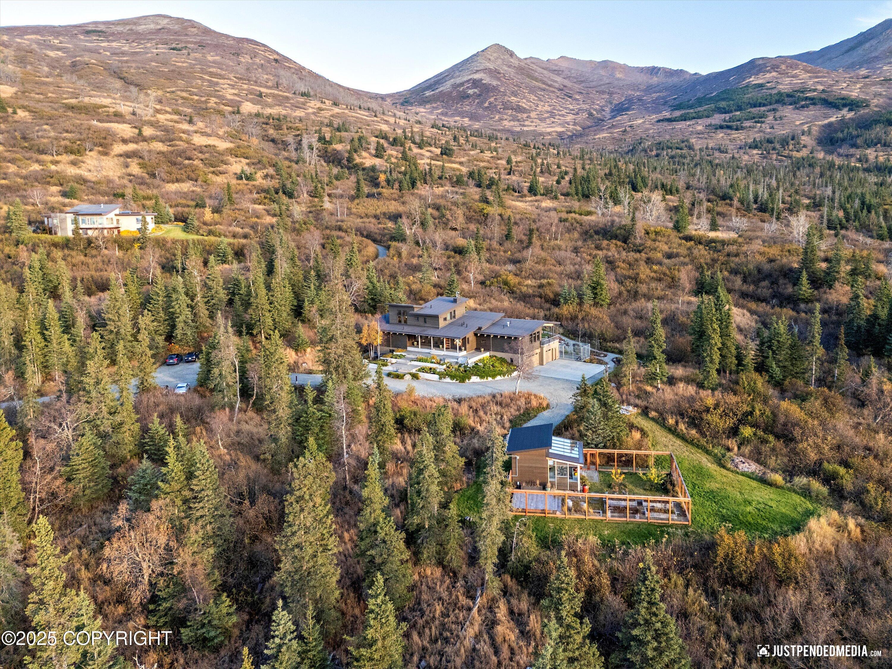 10400 Blackwolf Circle, Anchorage