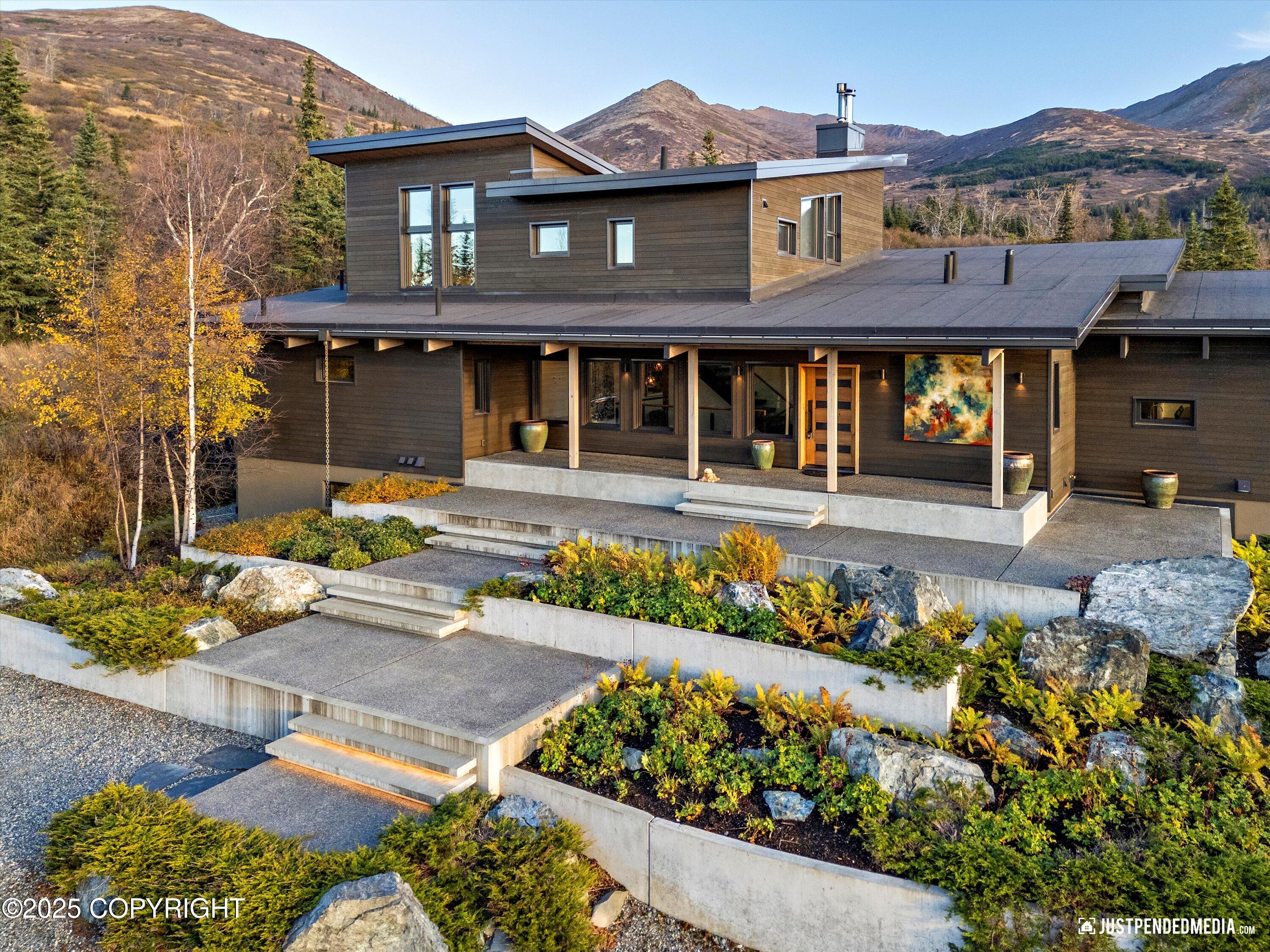 10400 Blackwolf Circle, Anchorage