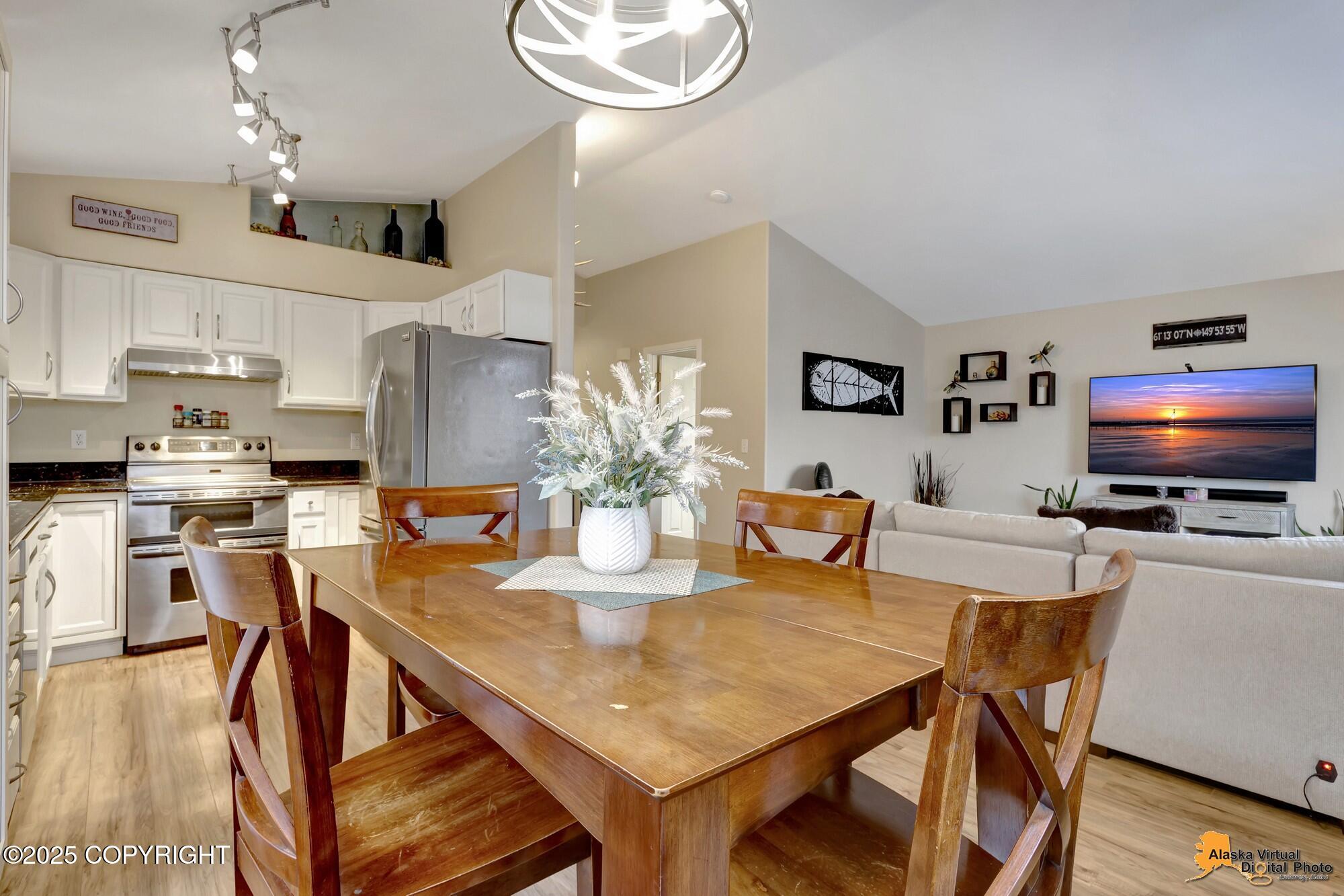 5941 Ridgelake Circle, Anchorage