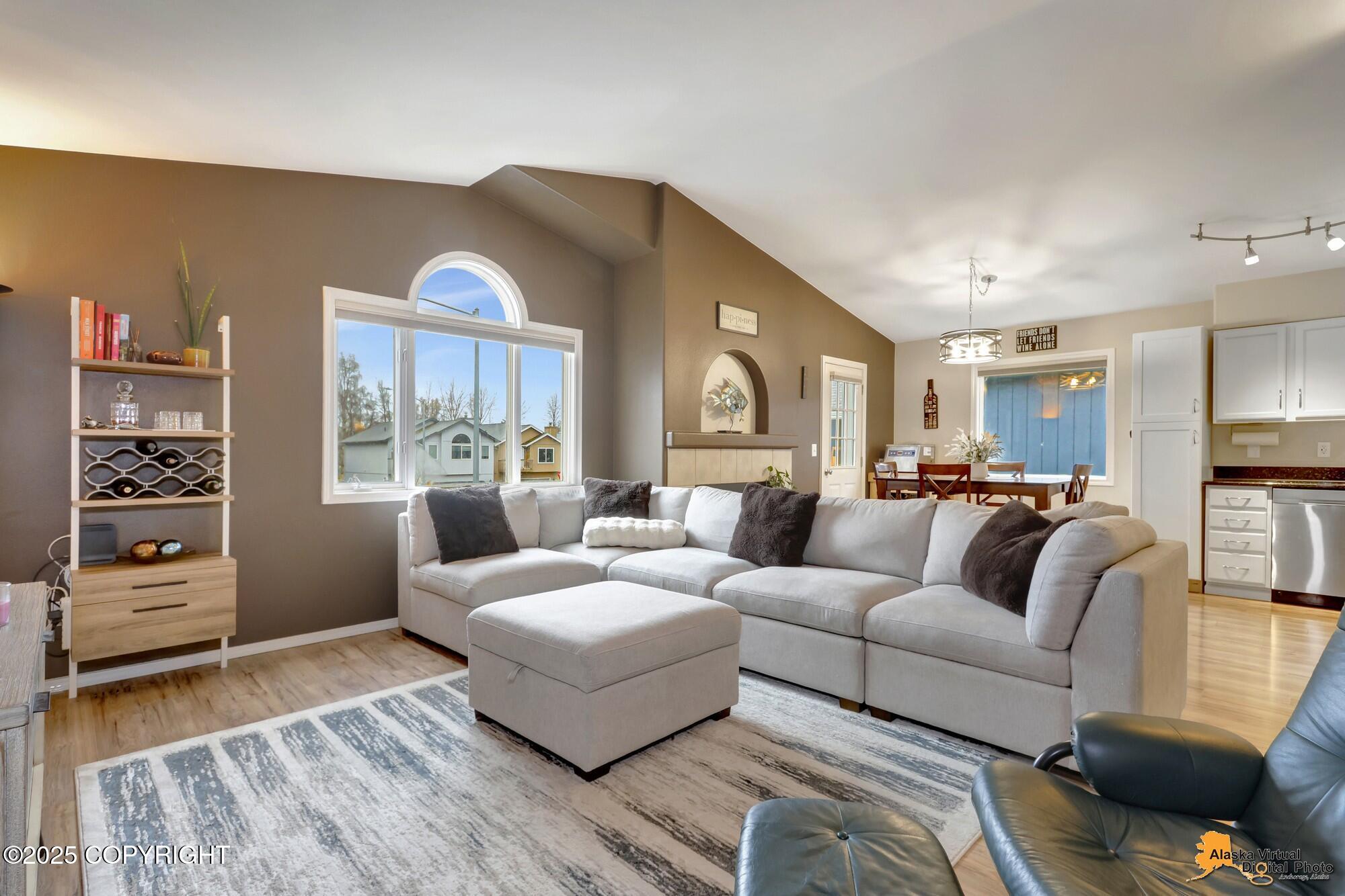 5941 Ridgelake Circle, Anchorage