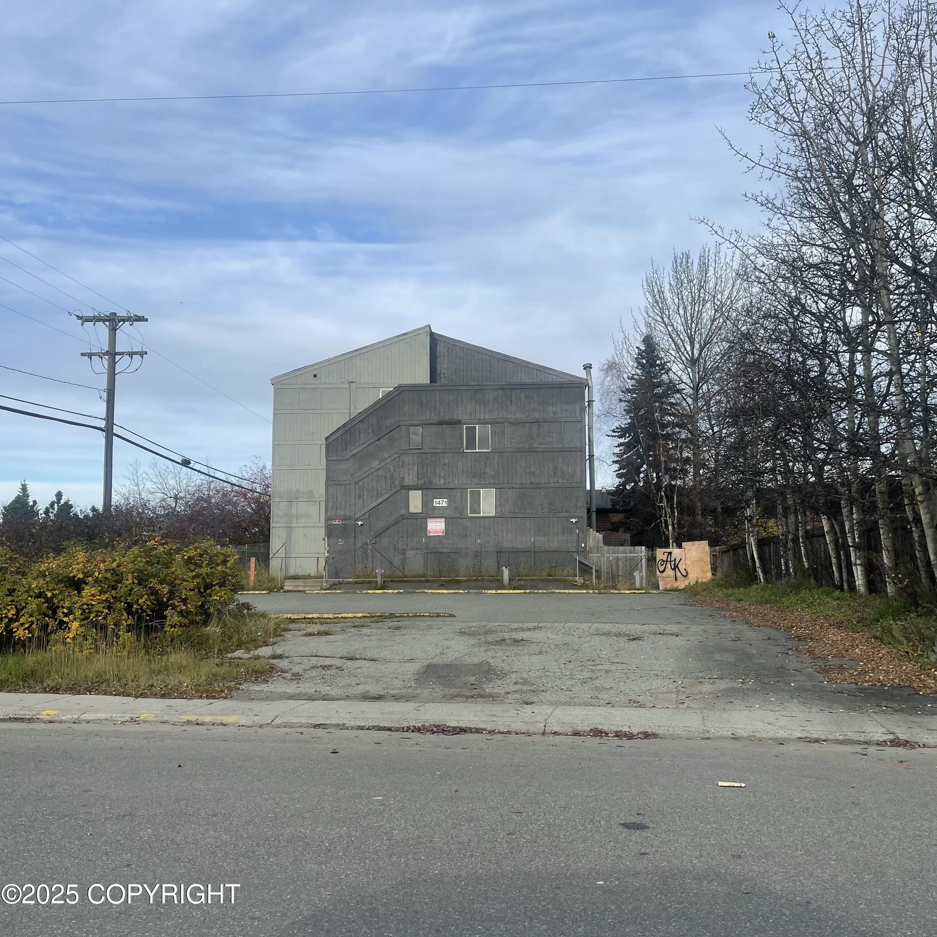 1471 W 26th Avenue, Anchorage