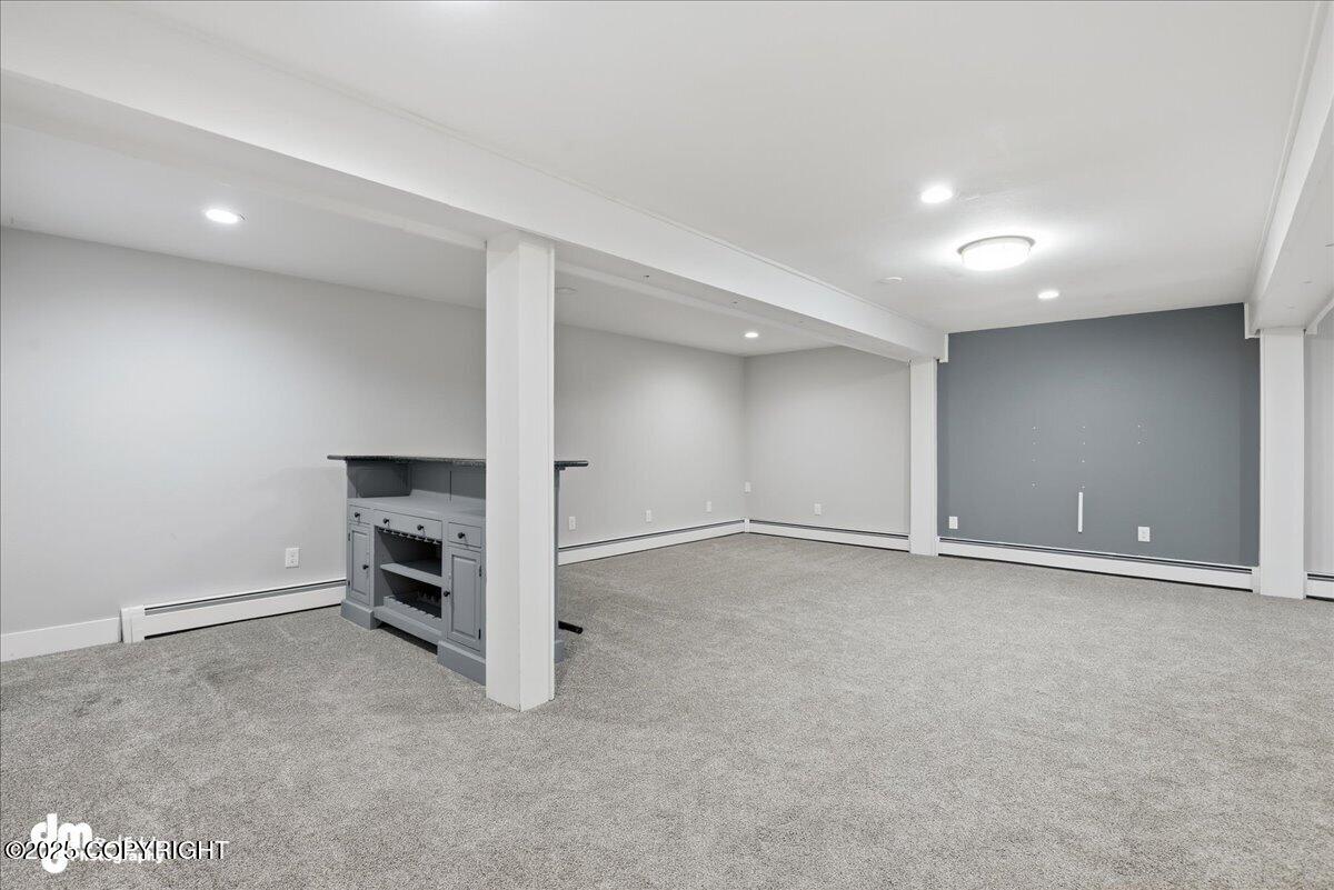 910 Bench Court, Anchorage