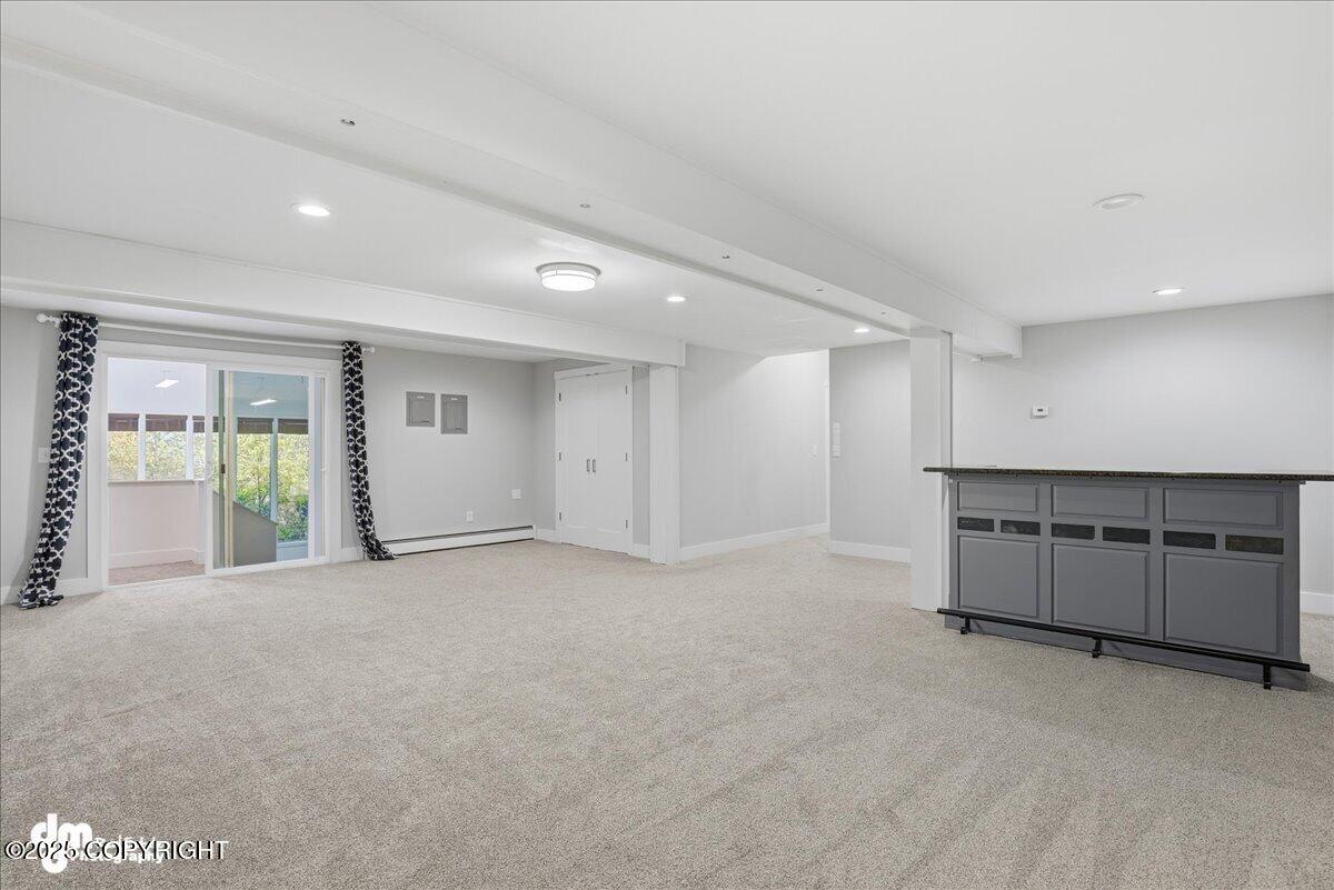 910 Bench Court, Anchorage