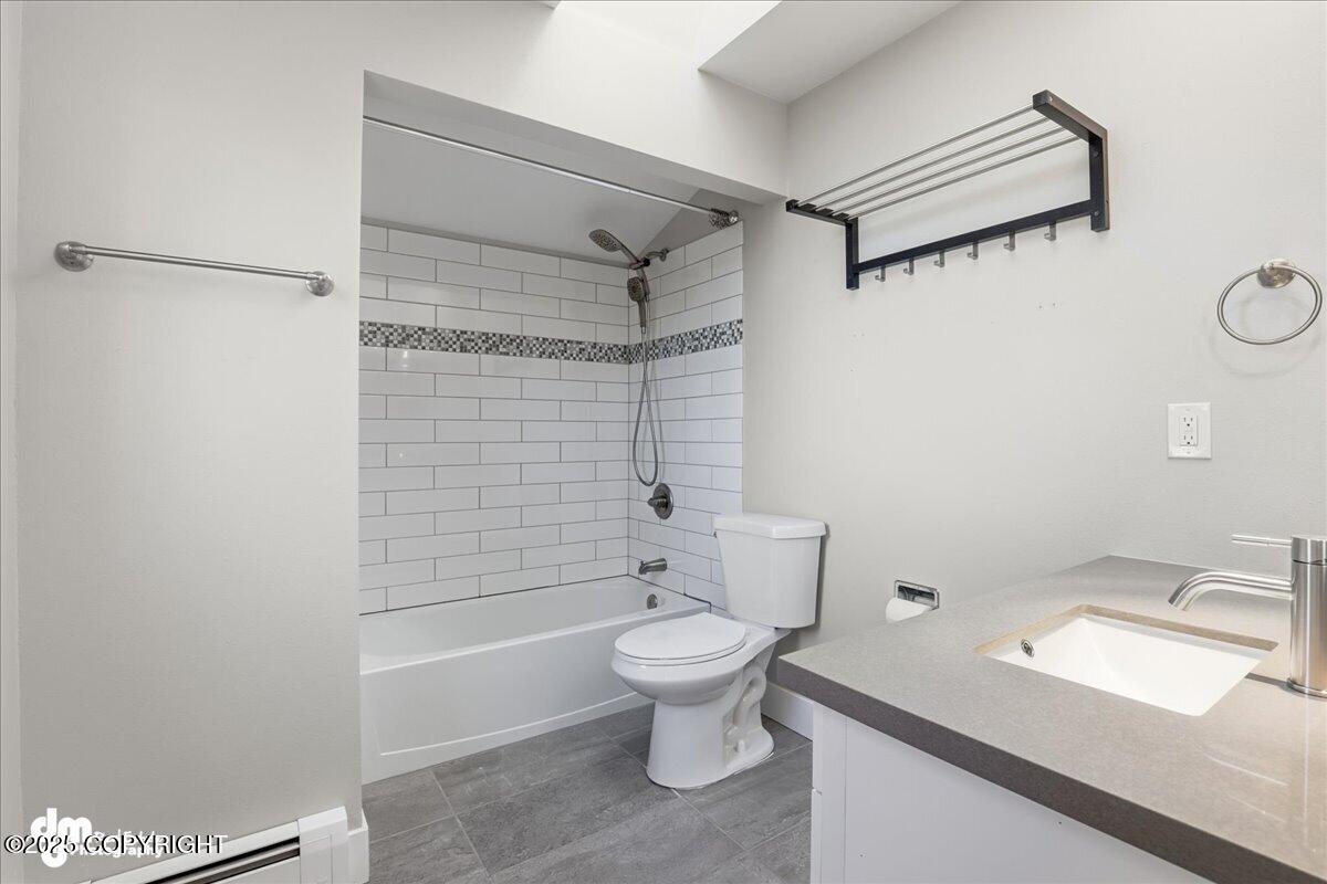 910 Bench Court, Anchorage