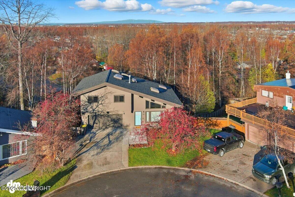 910 Bench Court, Anchorage