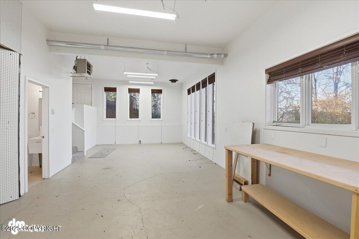 910 Bench Court, Anchorage