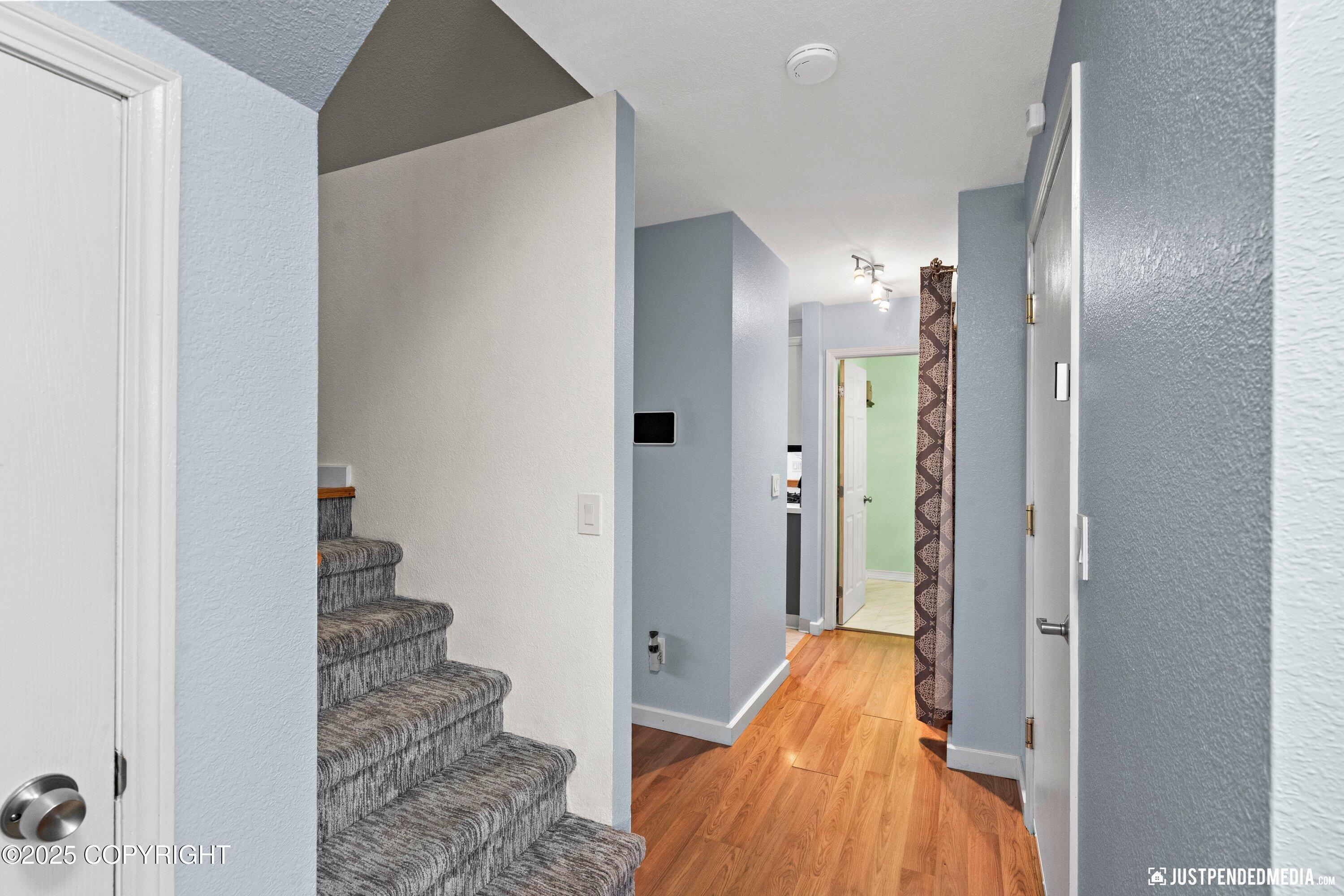 601 King Arthur Circle, Anchorage