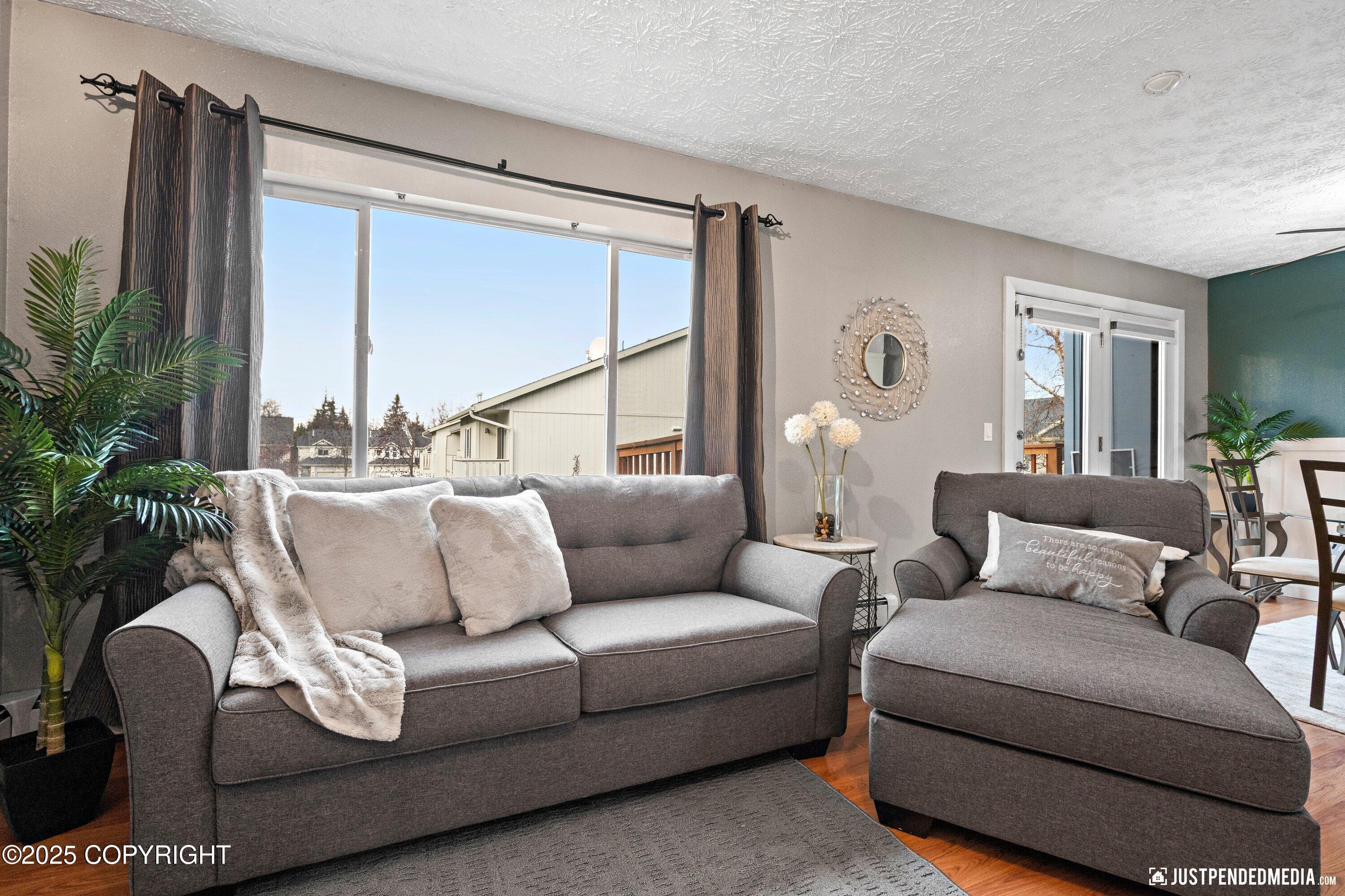 601 King Arthur Circle, Anchorage