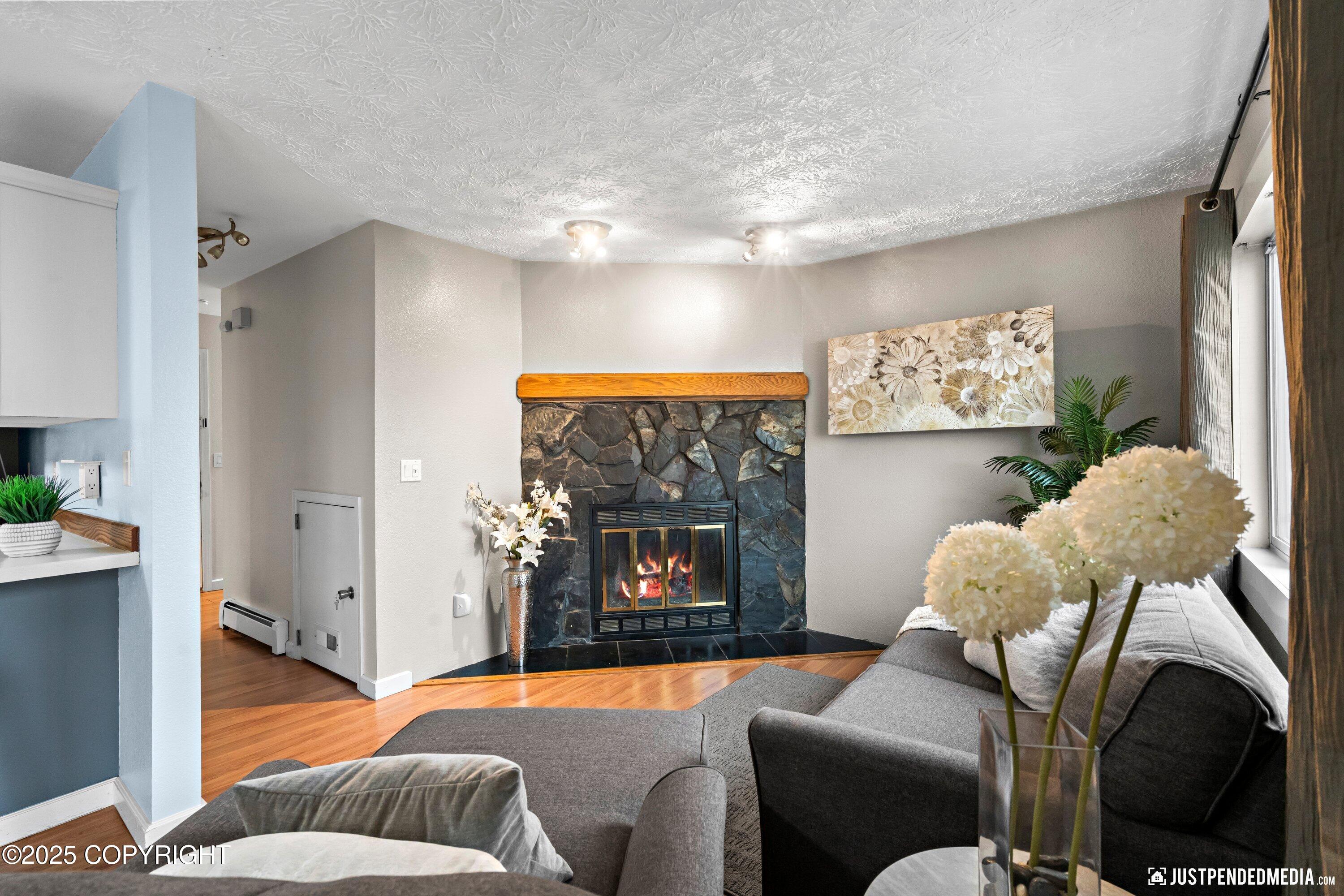 601 King Arthur Circle, Anchorage