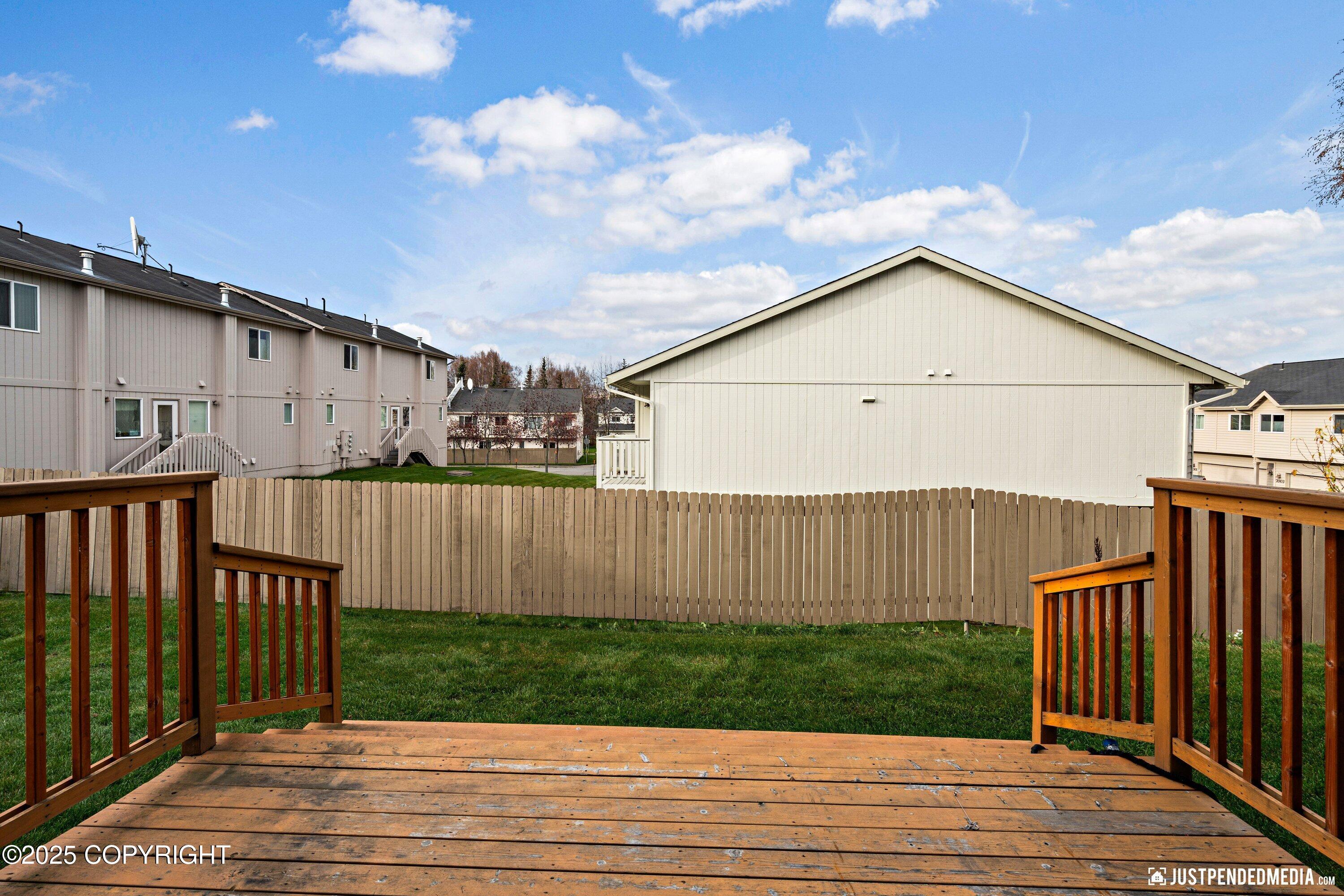 601 King Arthur Circle, Anchorage