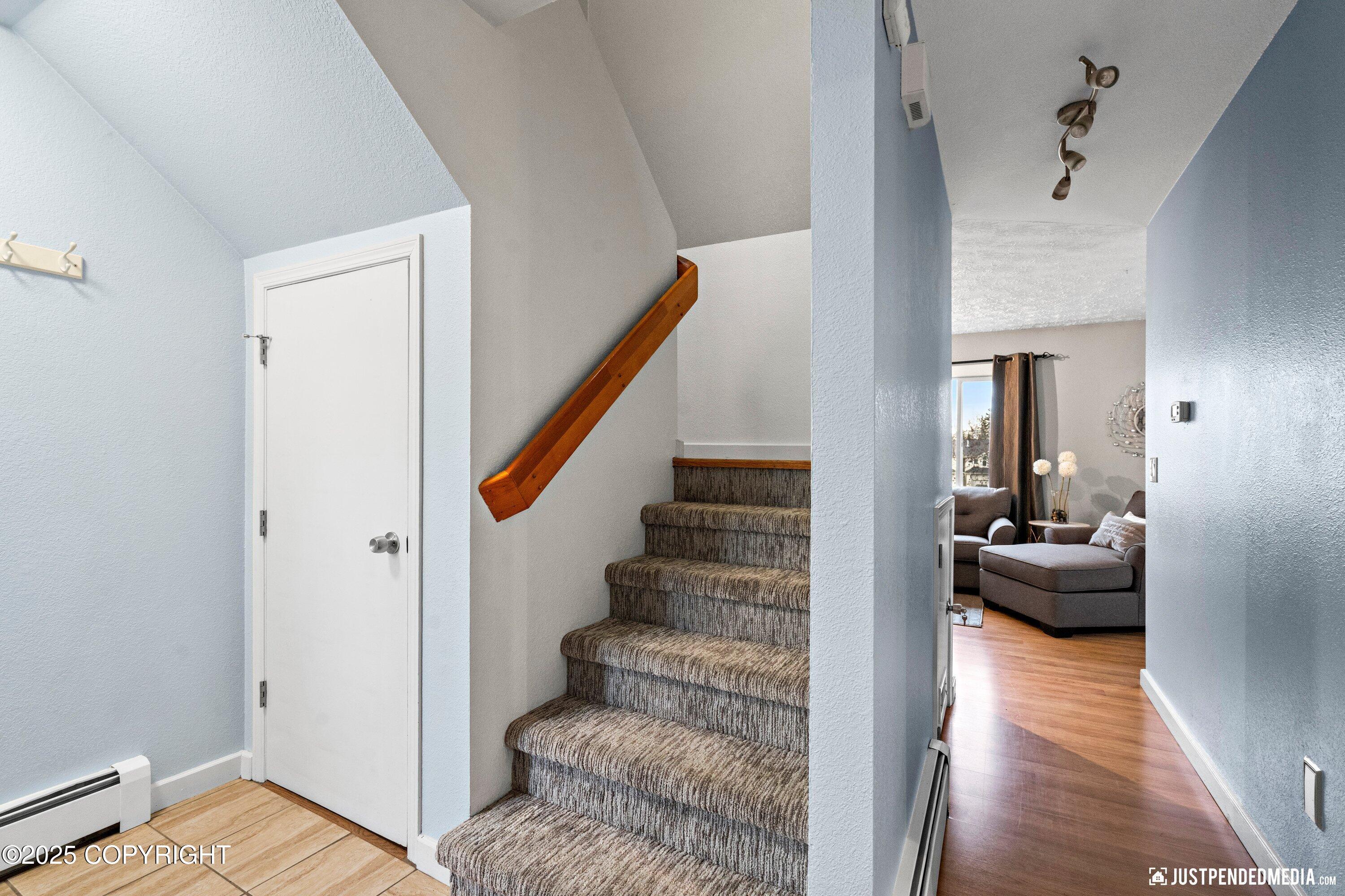 601 King Arthur Circle, Anchorage