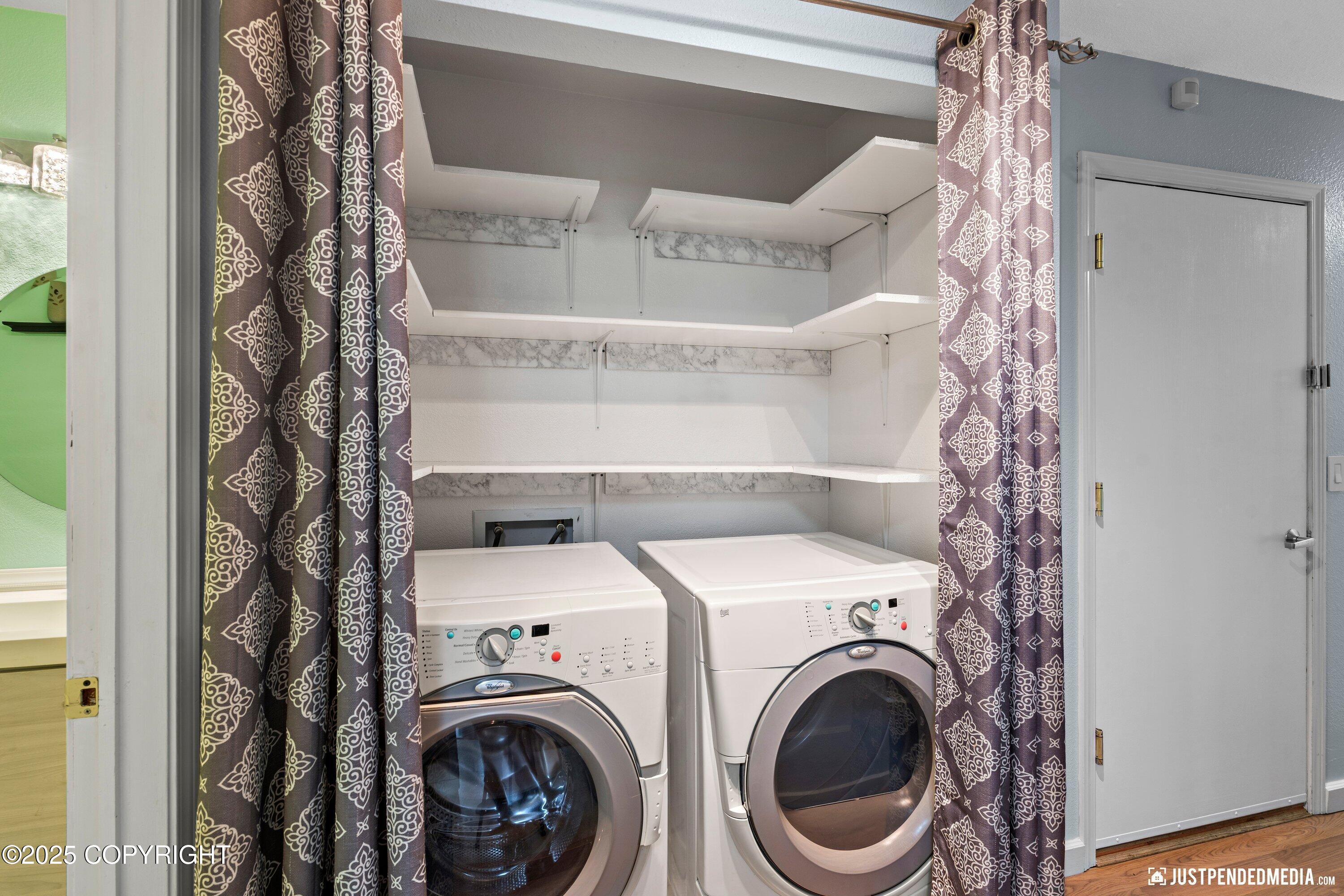 601 King Arthur Circle, Anchorage