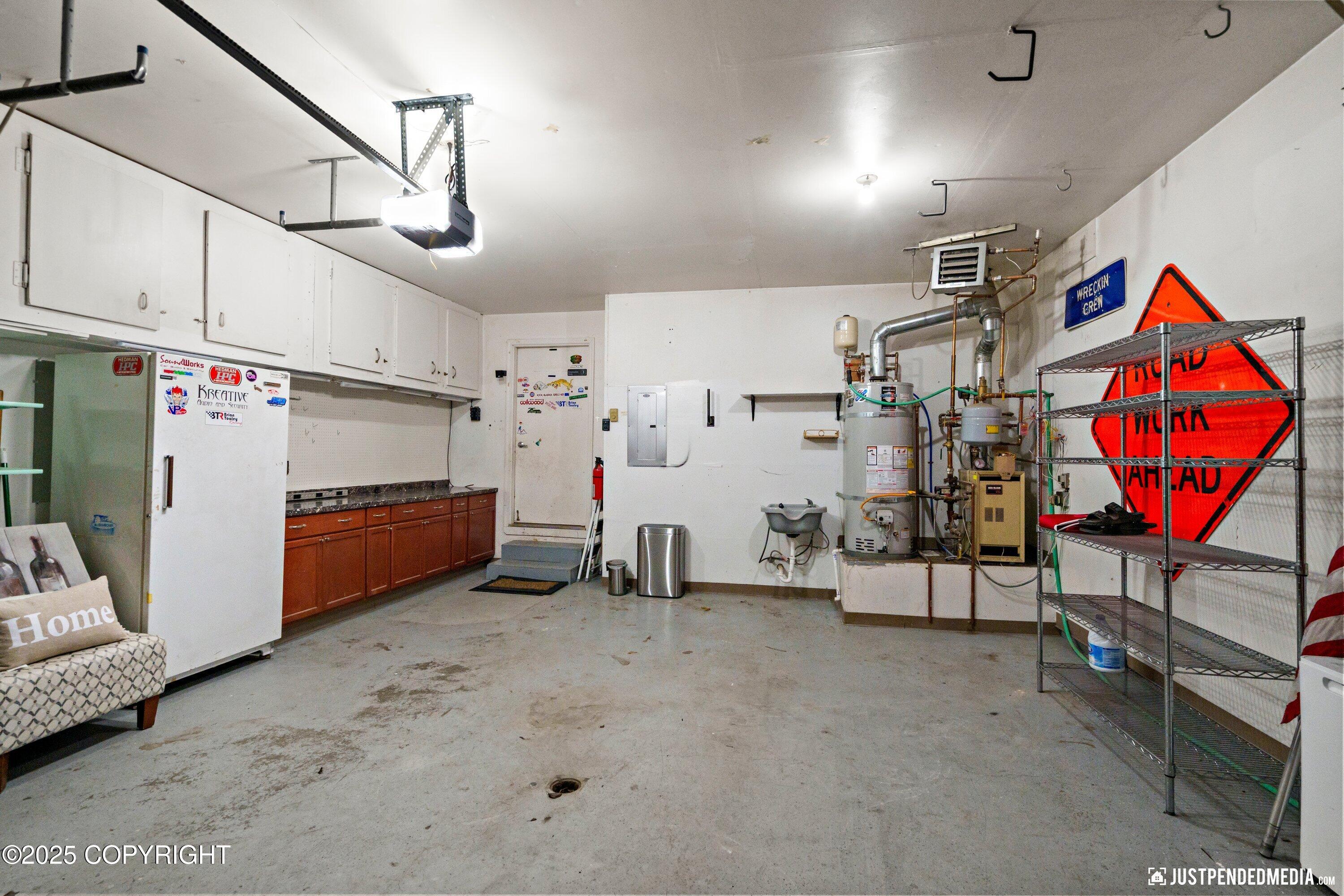 601 King Arthur Circle, Anchorage