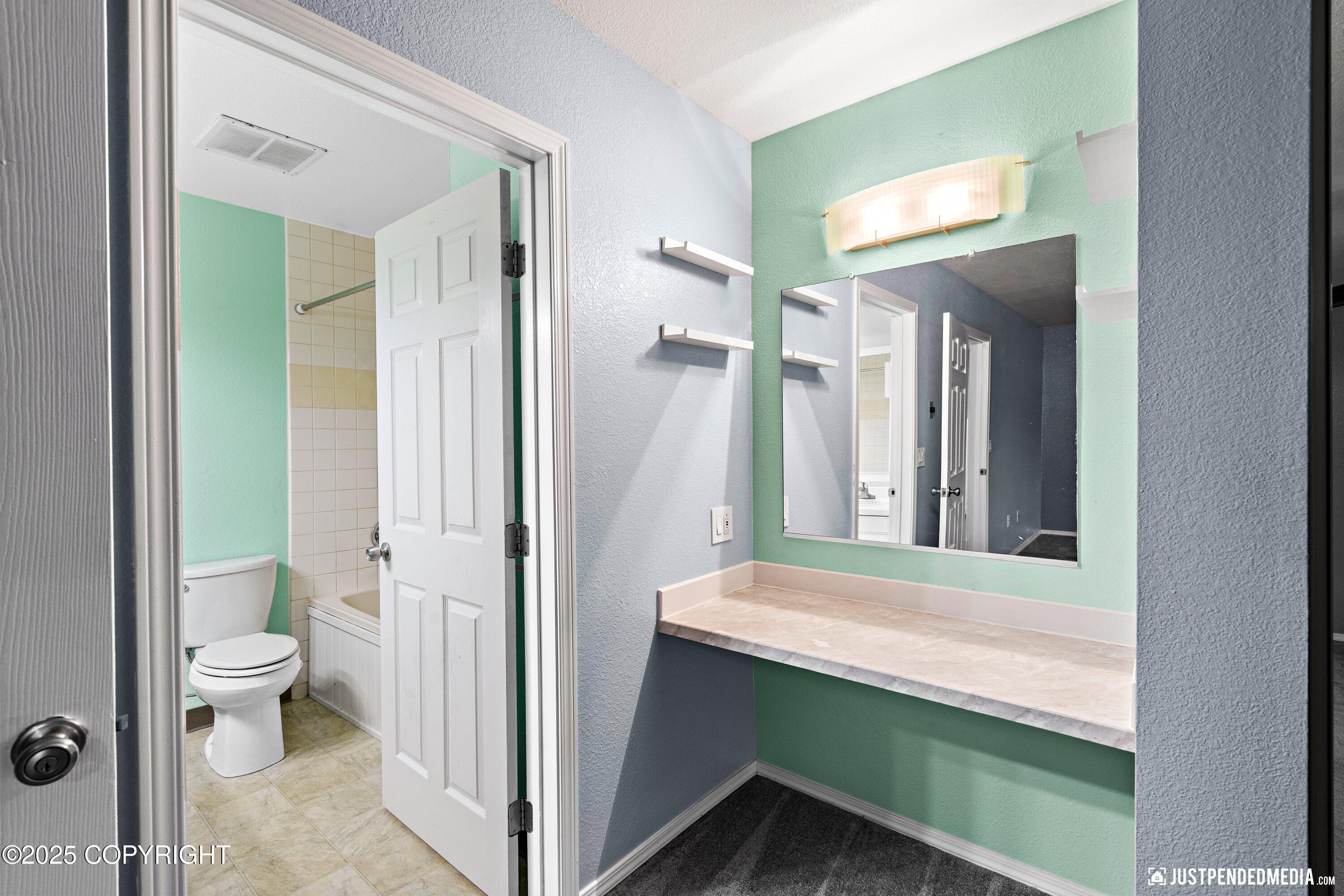 601 King Arthur Circle, Anchorage